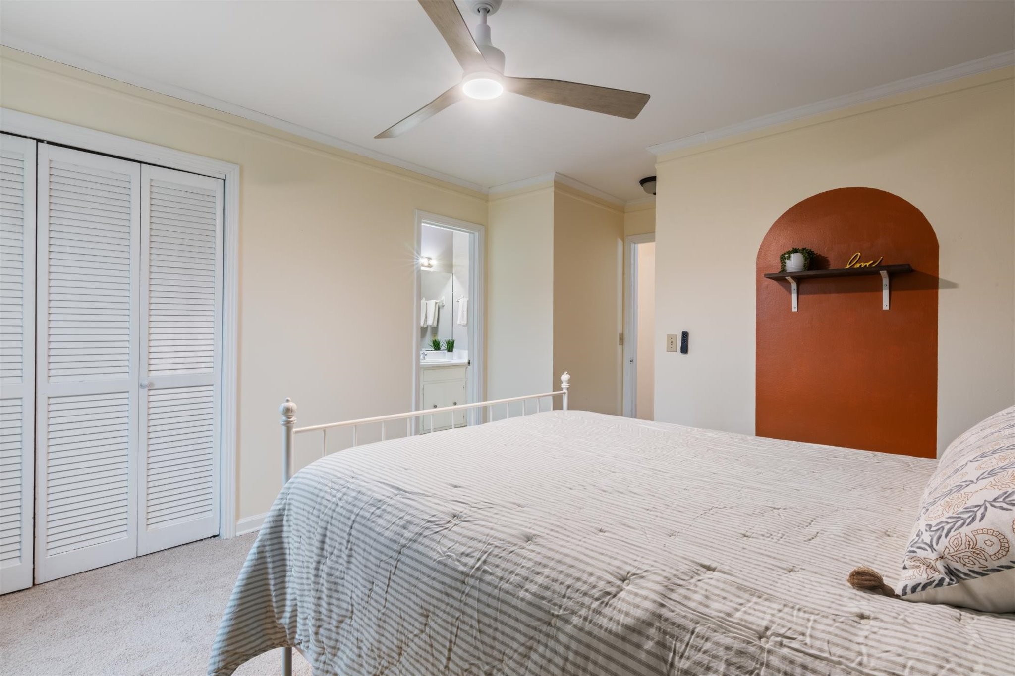 510 Basswood Ave Unit: 10