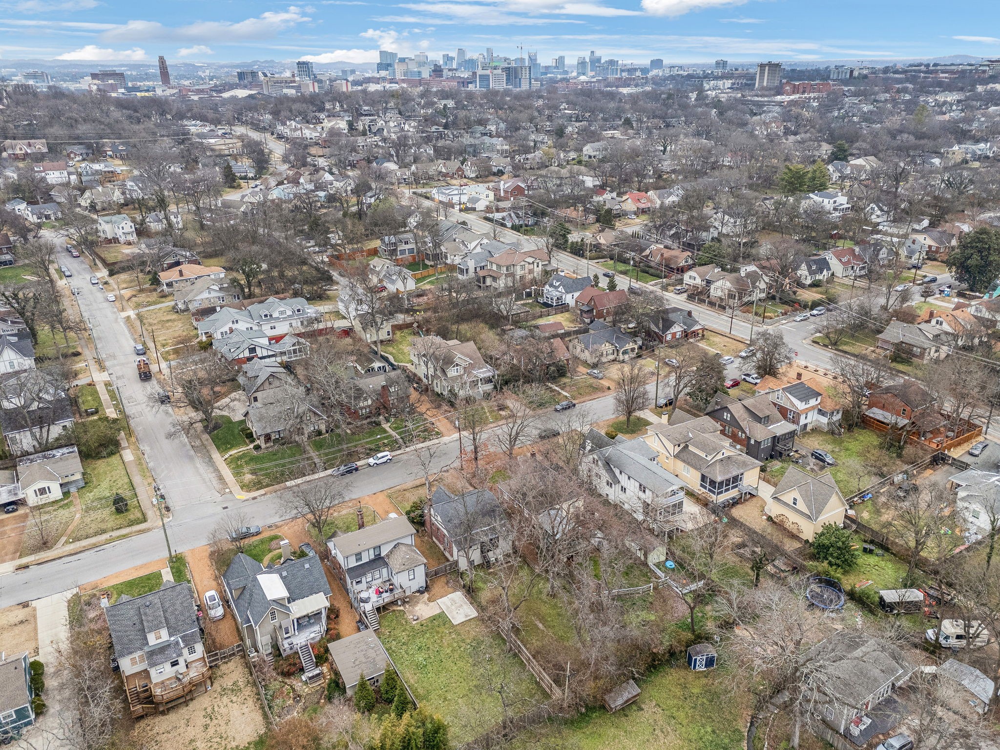 2813 W Linden Ave