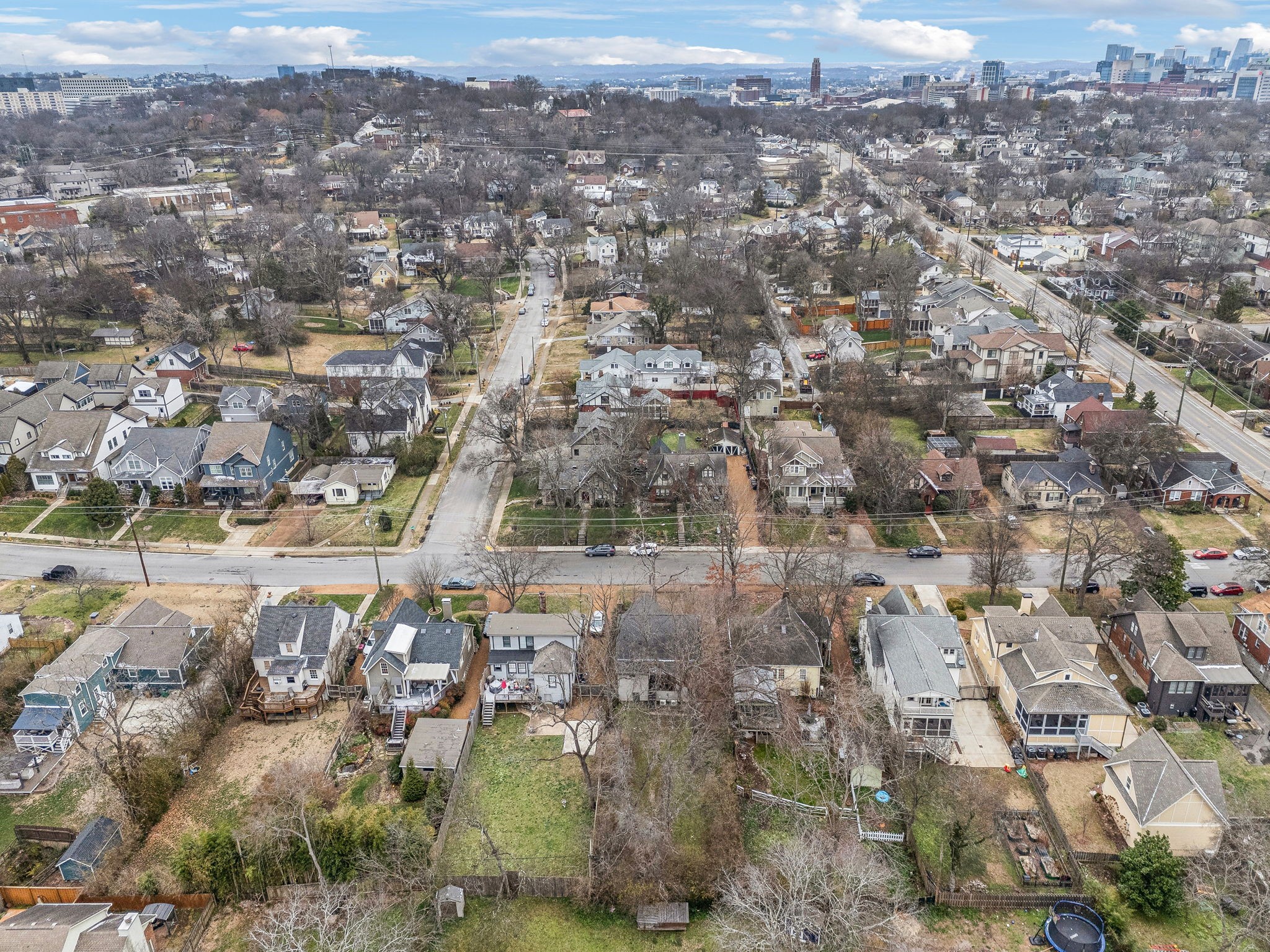 2813 W Linden Ave