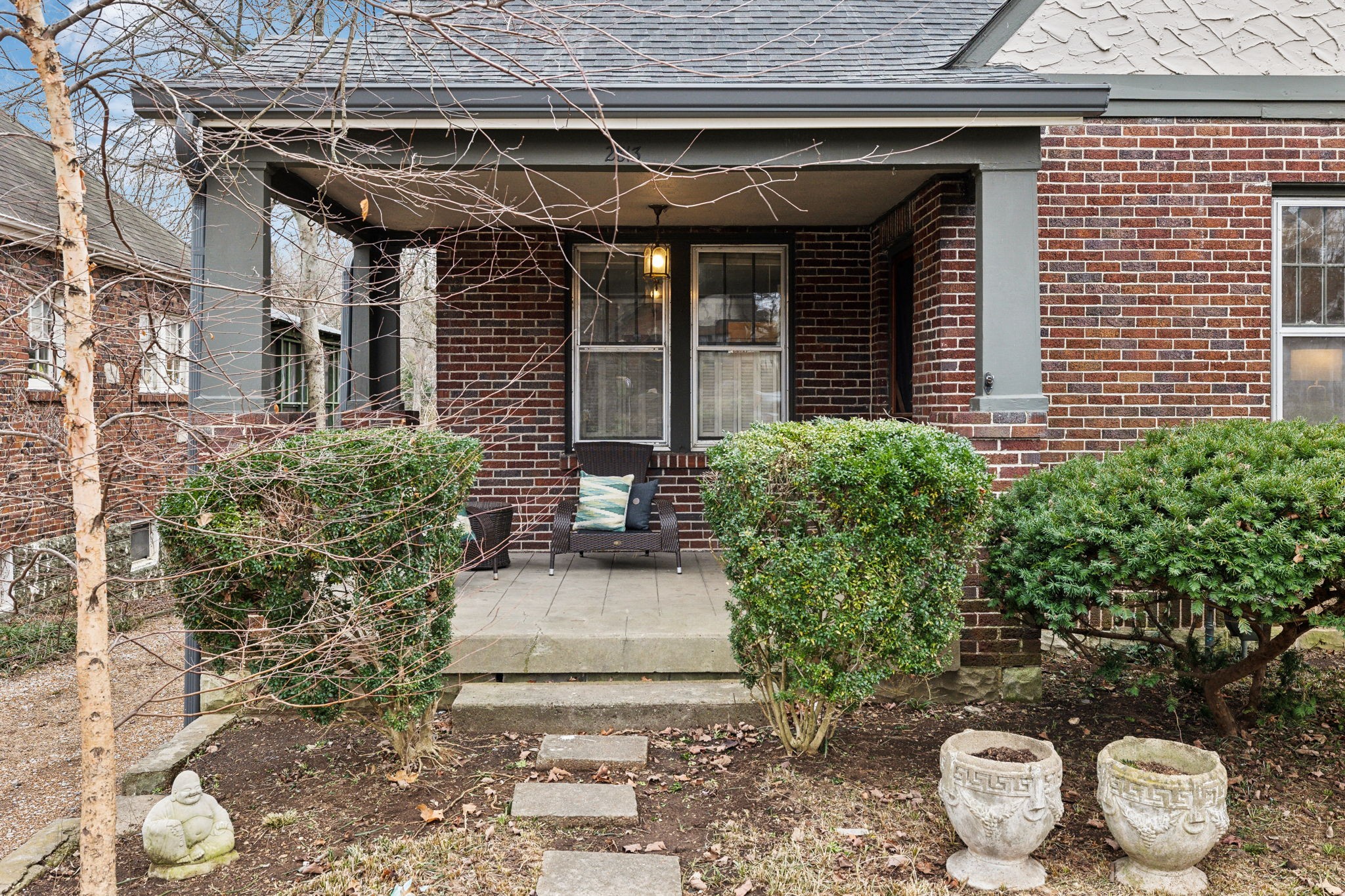 2813 W Linden Ave
