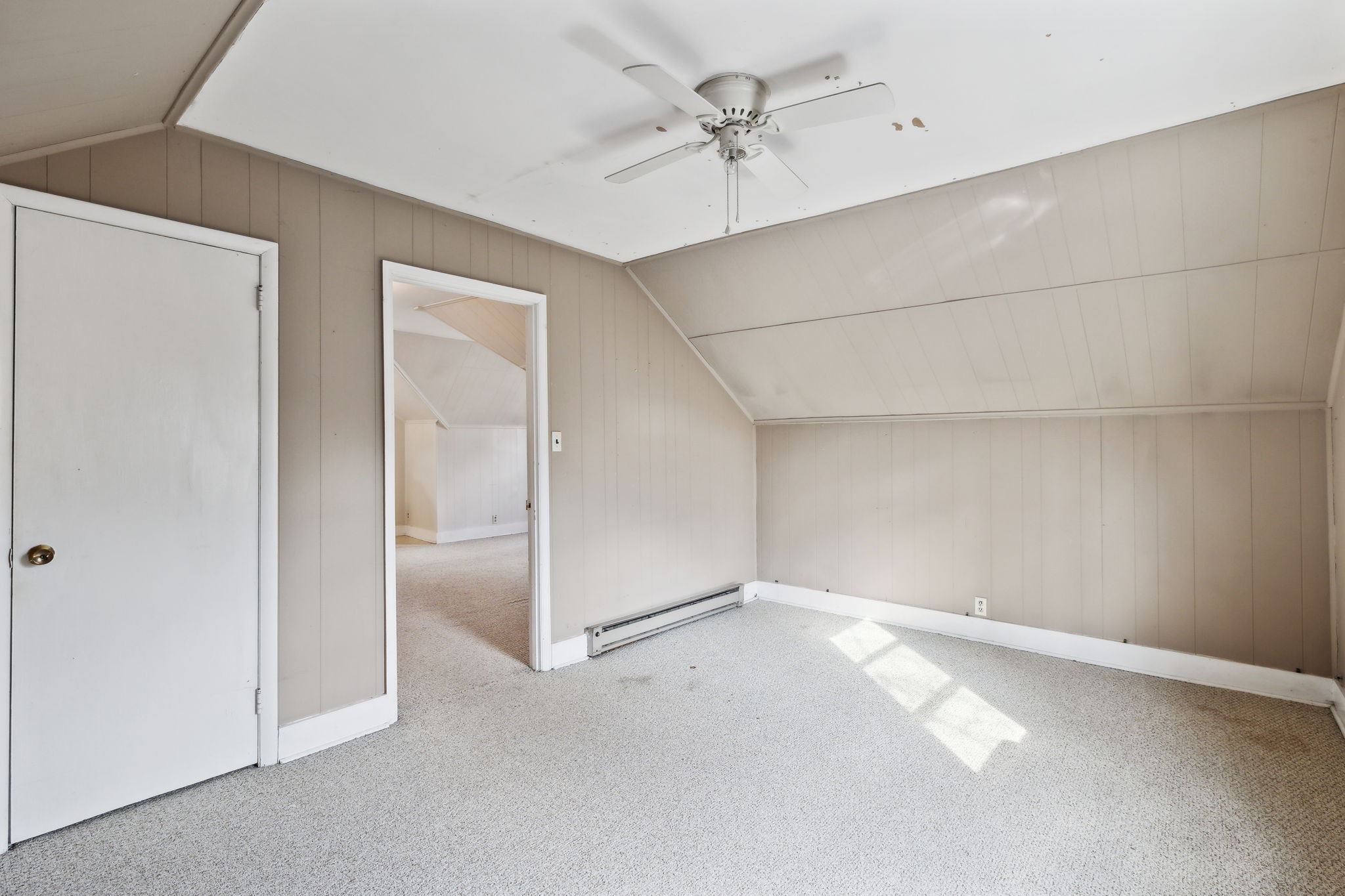 2813 W Linden Ave