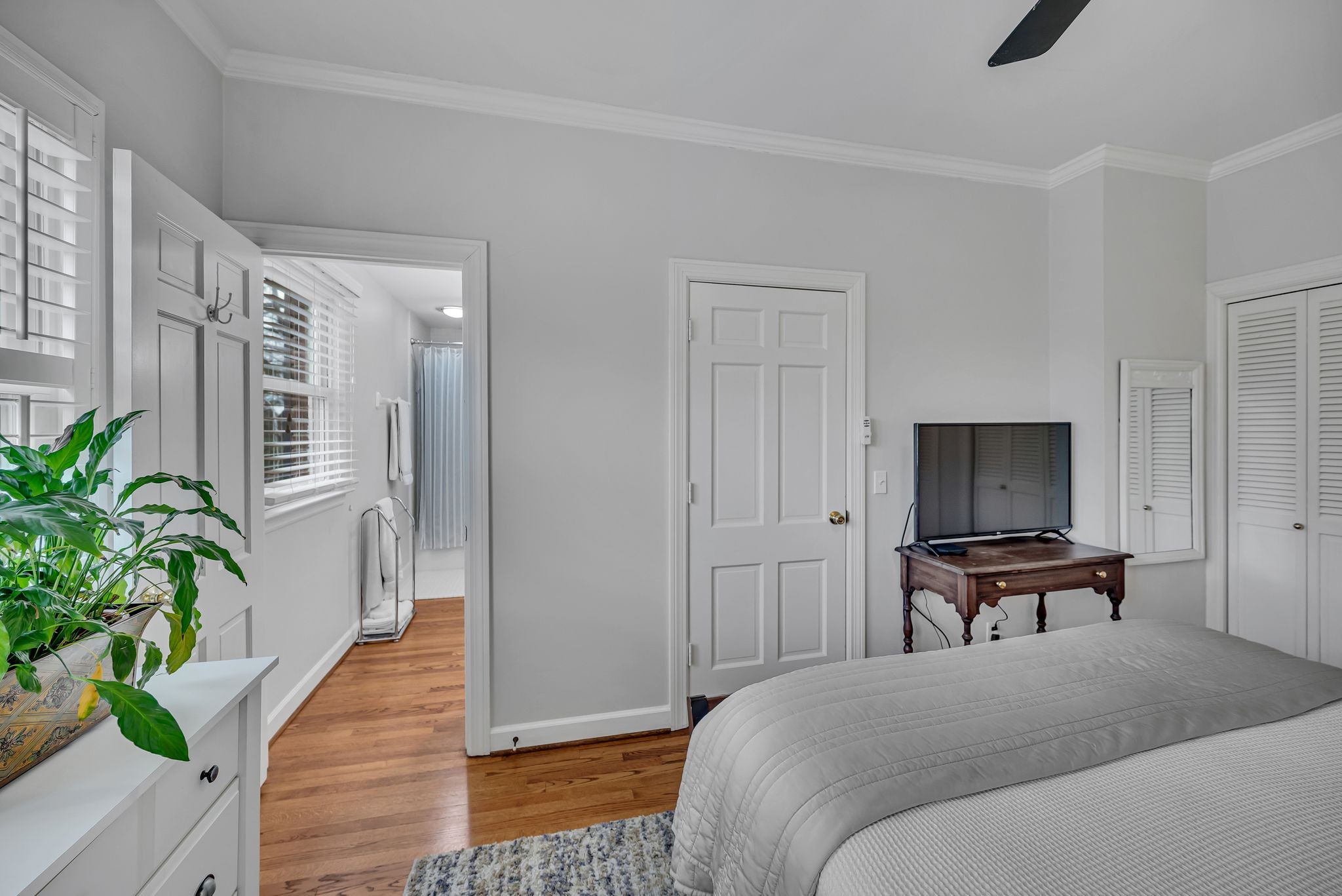 378 Elmington Ave