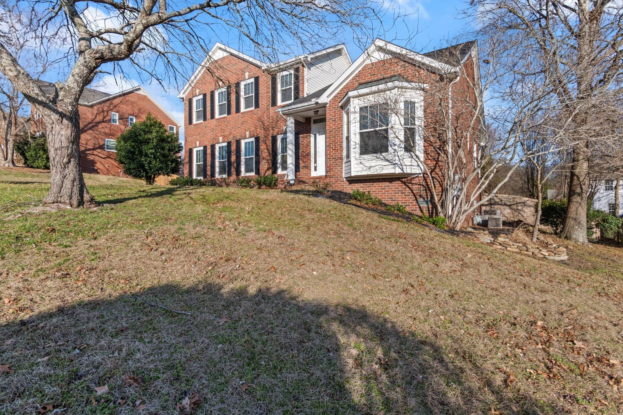 608 McGeachy Ln