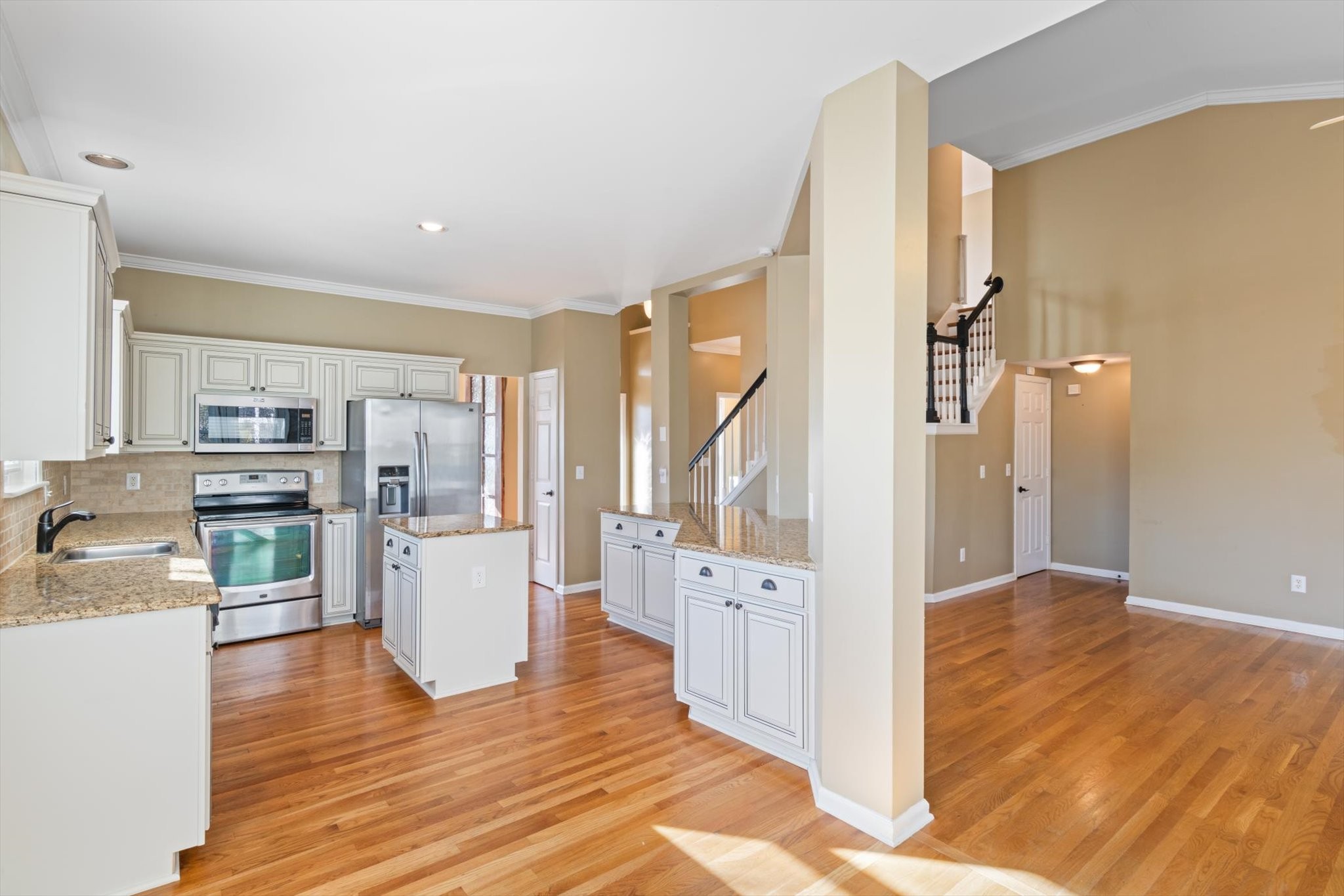 608 McGeachy Ln