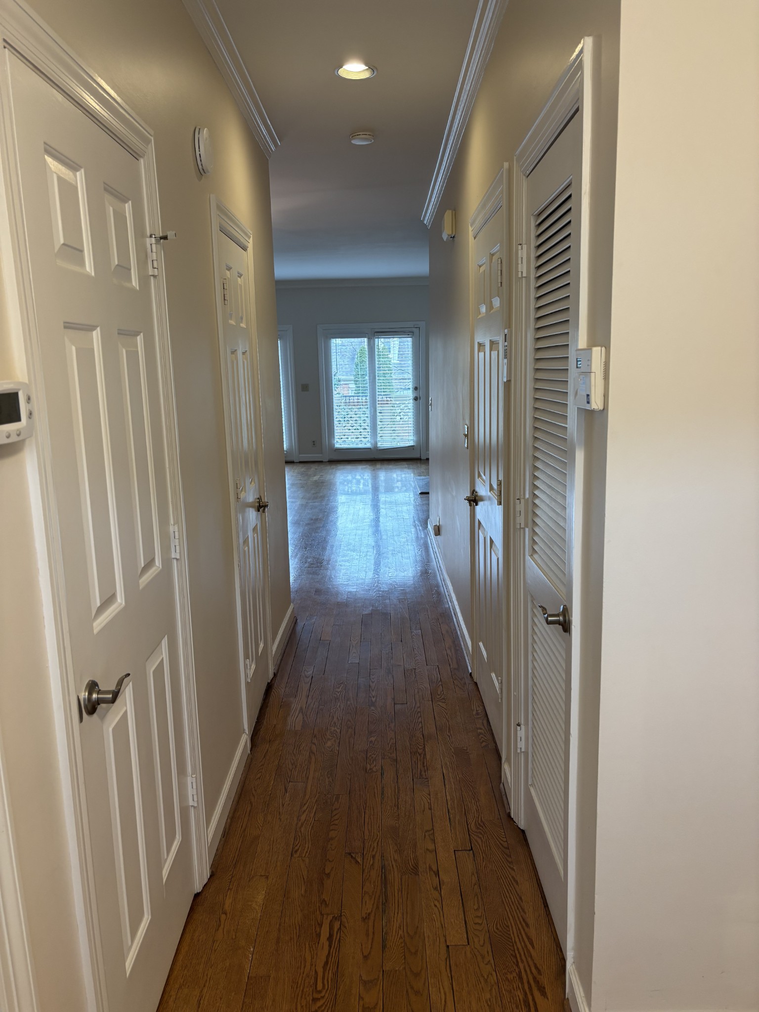 354 Ardsley Pl
