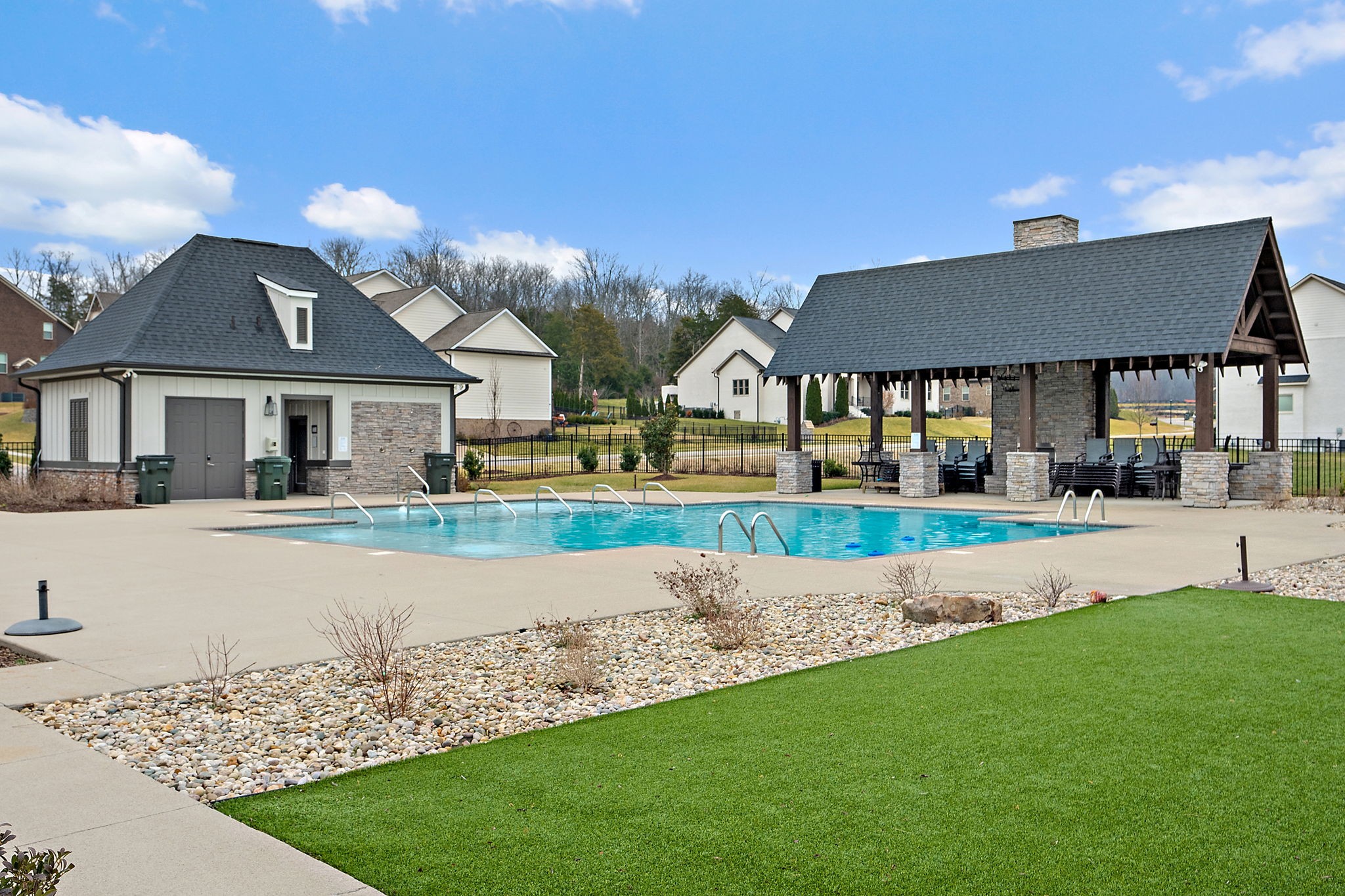 1132 McClellan Ln