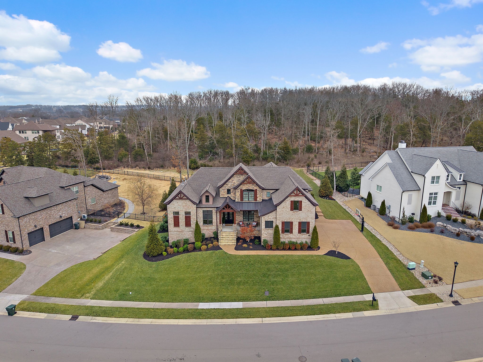1132 McClellan Ln