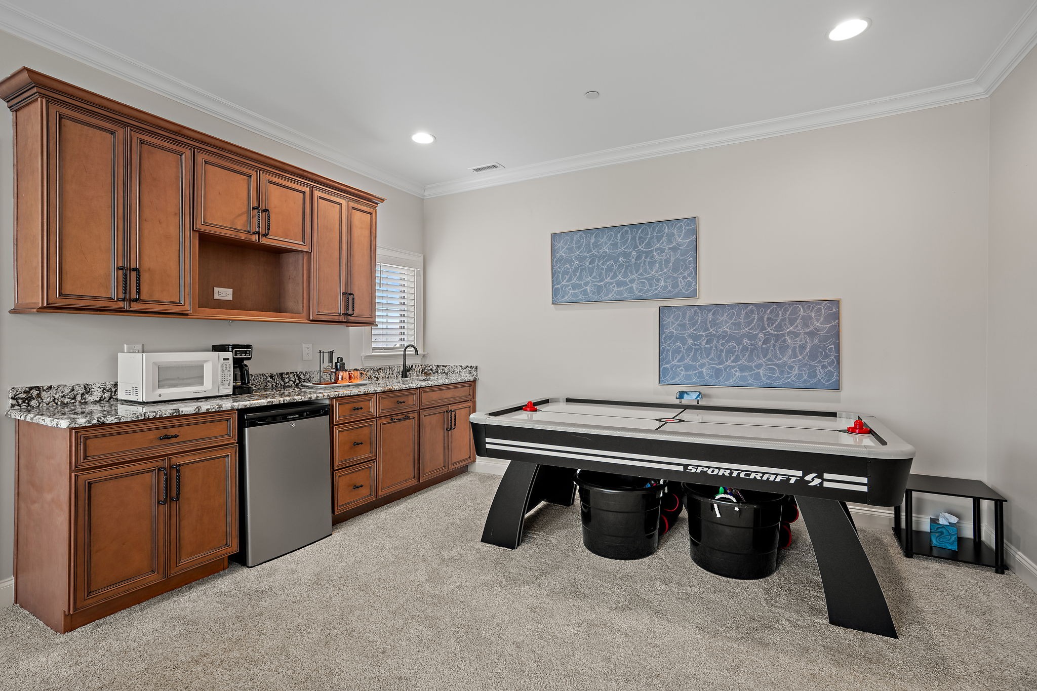 1132 McClellan Ln