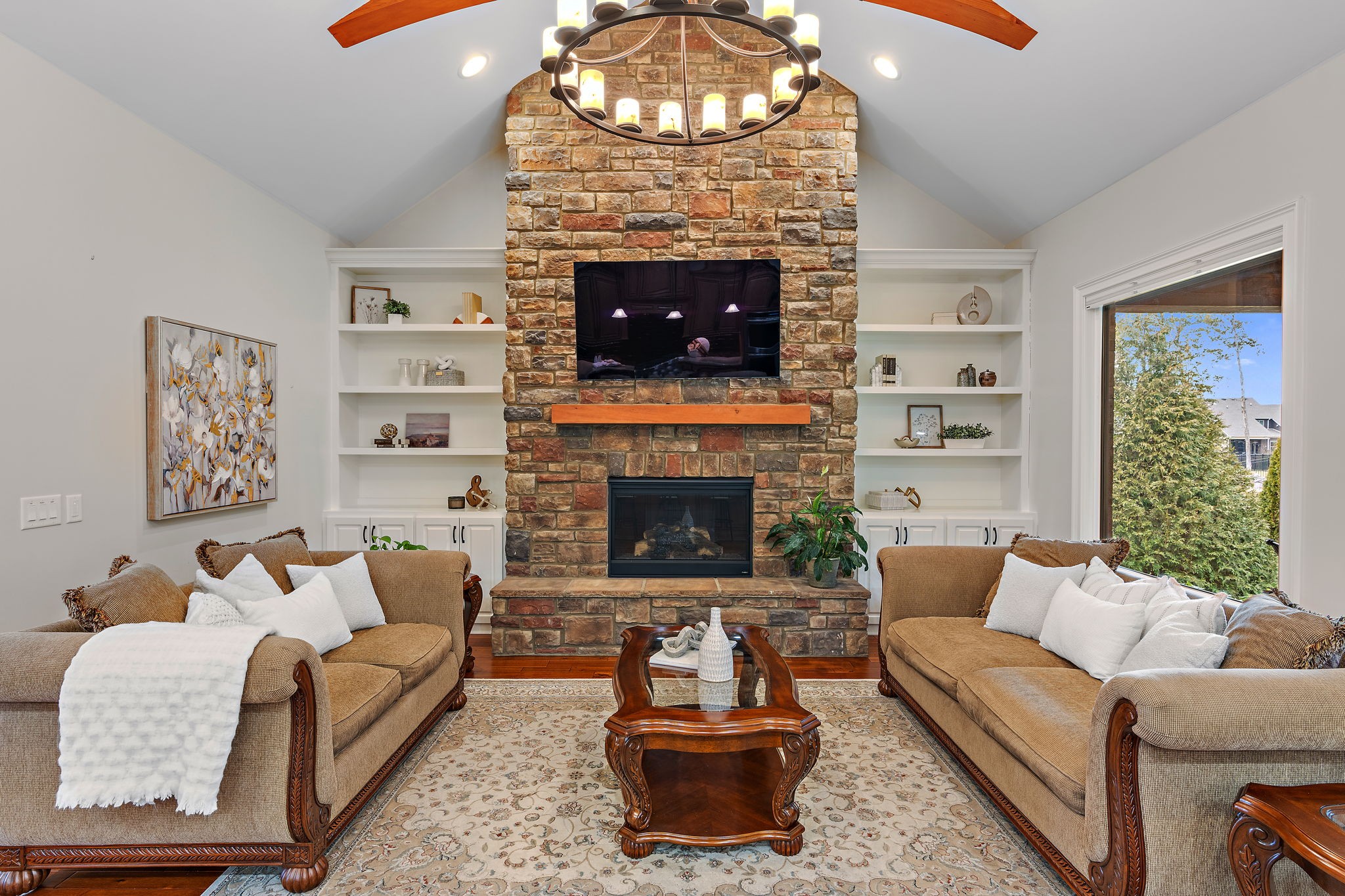 1132 McClellan Ln