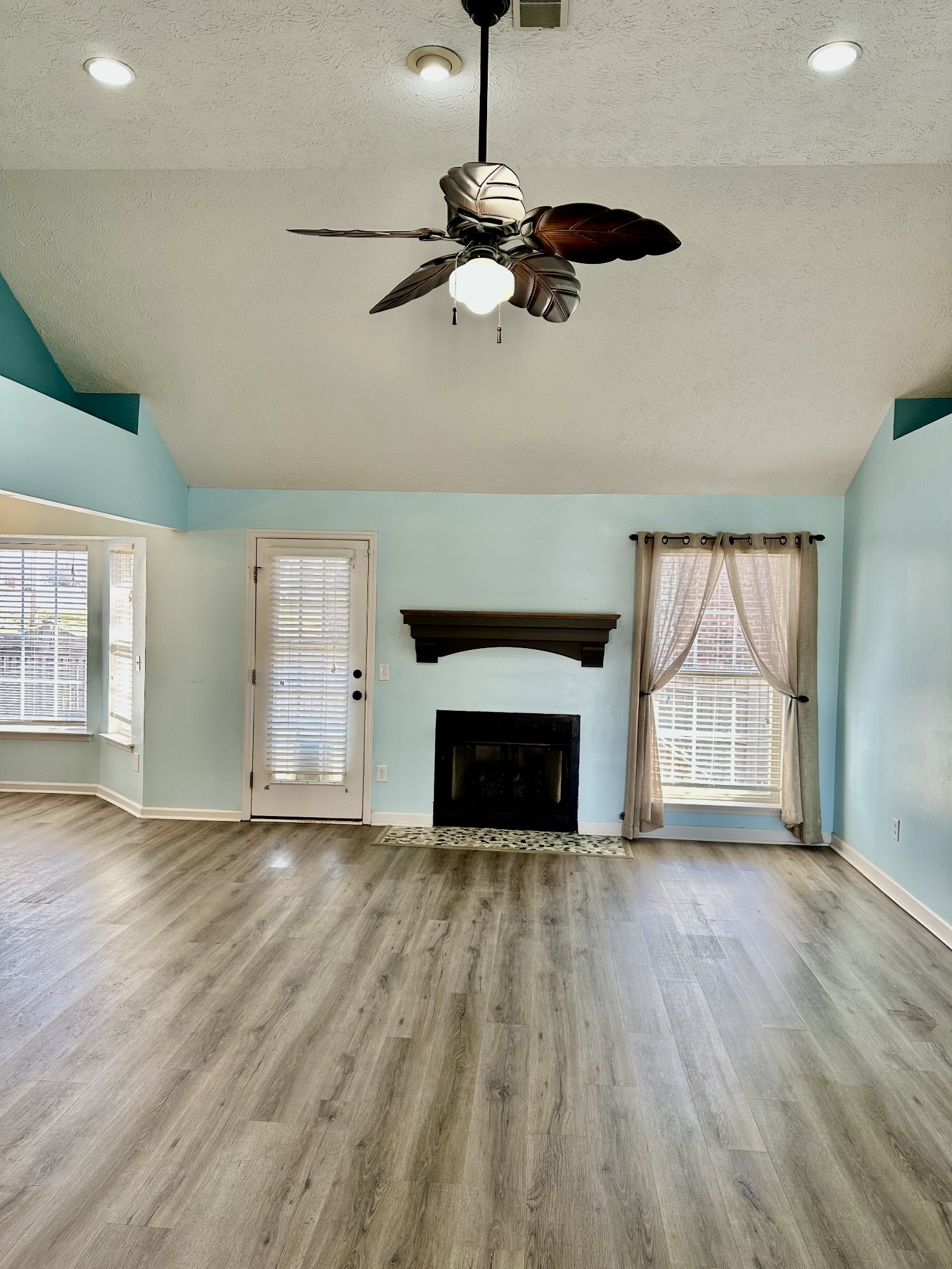 1008 Don Blair Dr