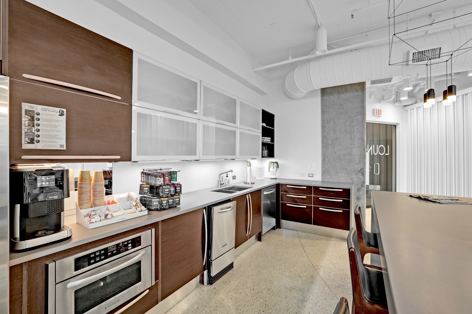 700 12th Ave, S Unit: 1012