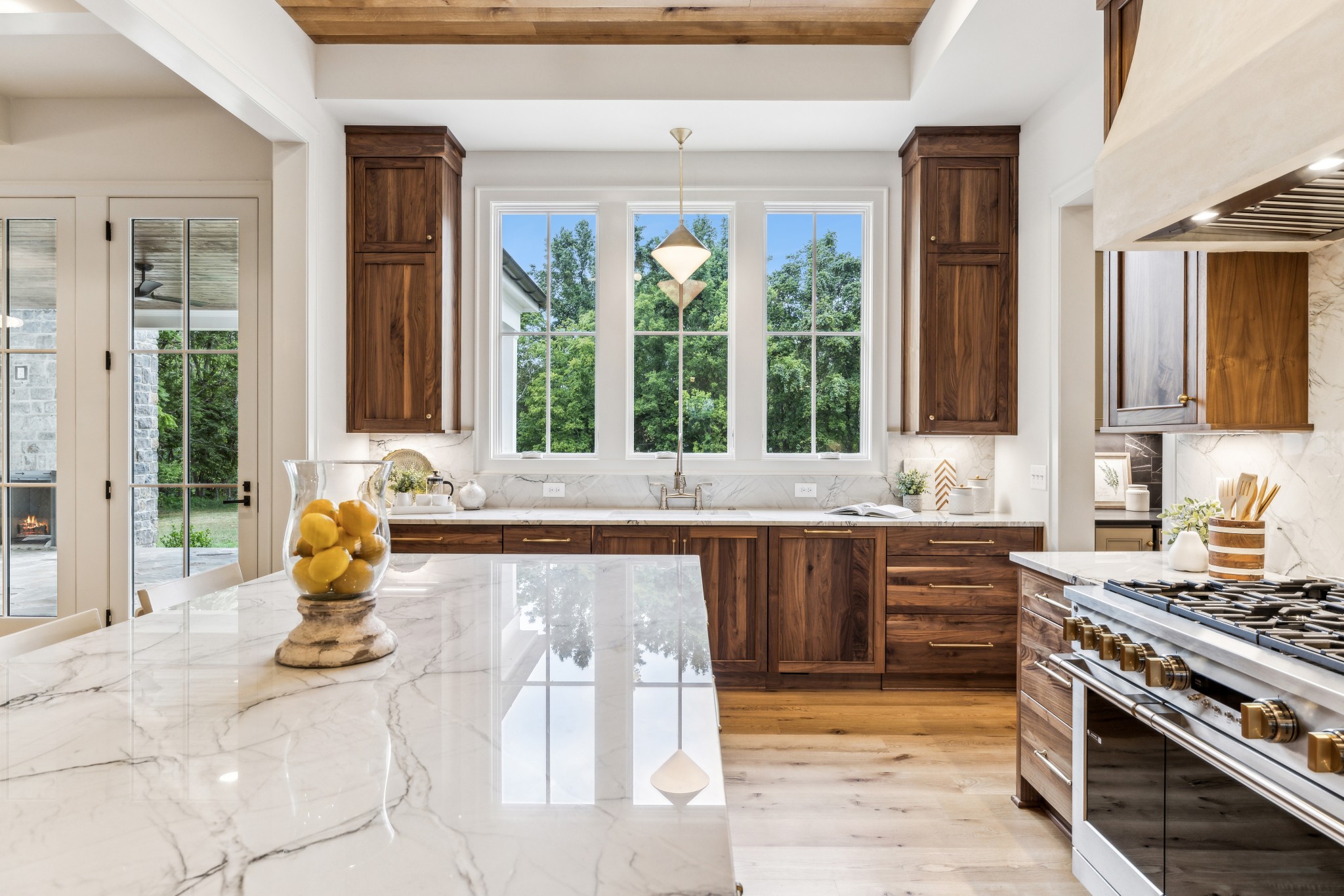 8121 Boiling Springs Pl