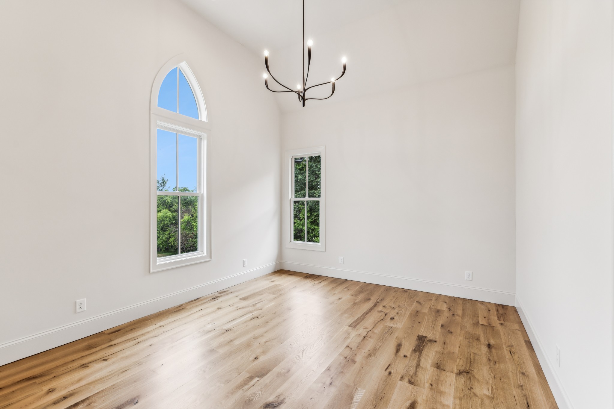 8121 Boiling Springs Pl