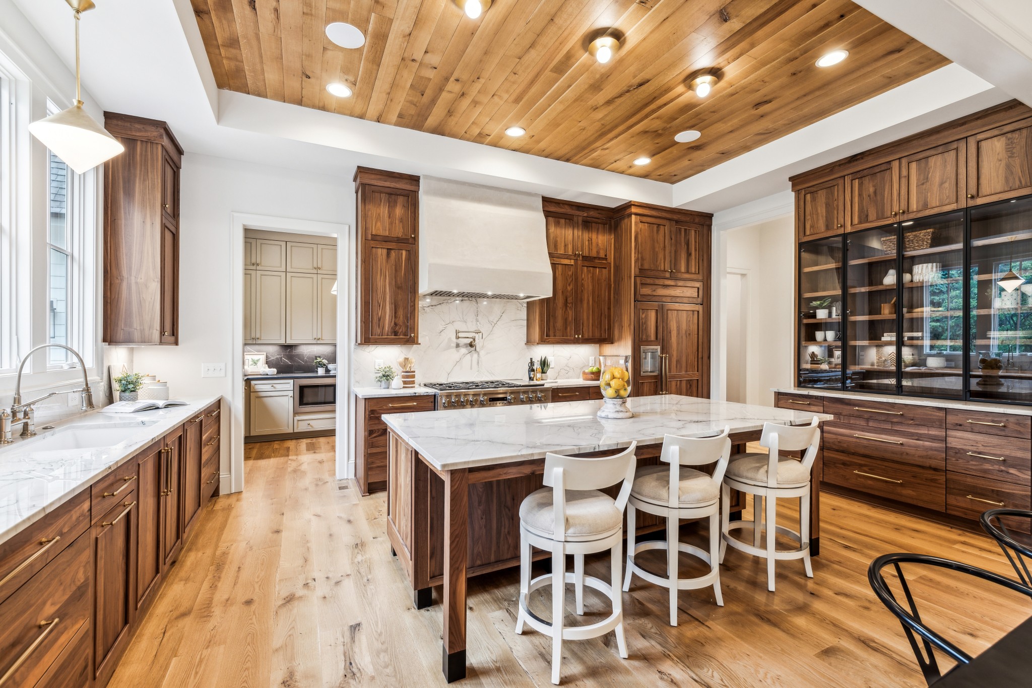 8121 Boiling Springs Pl