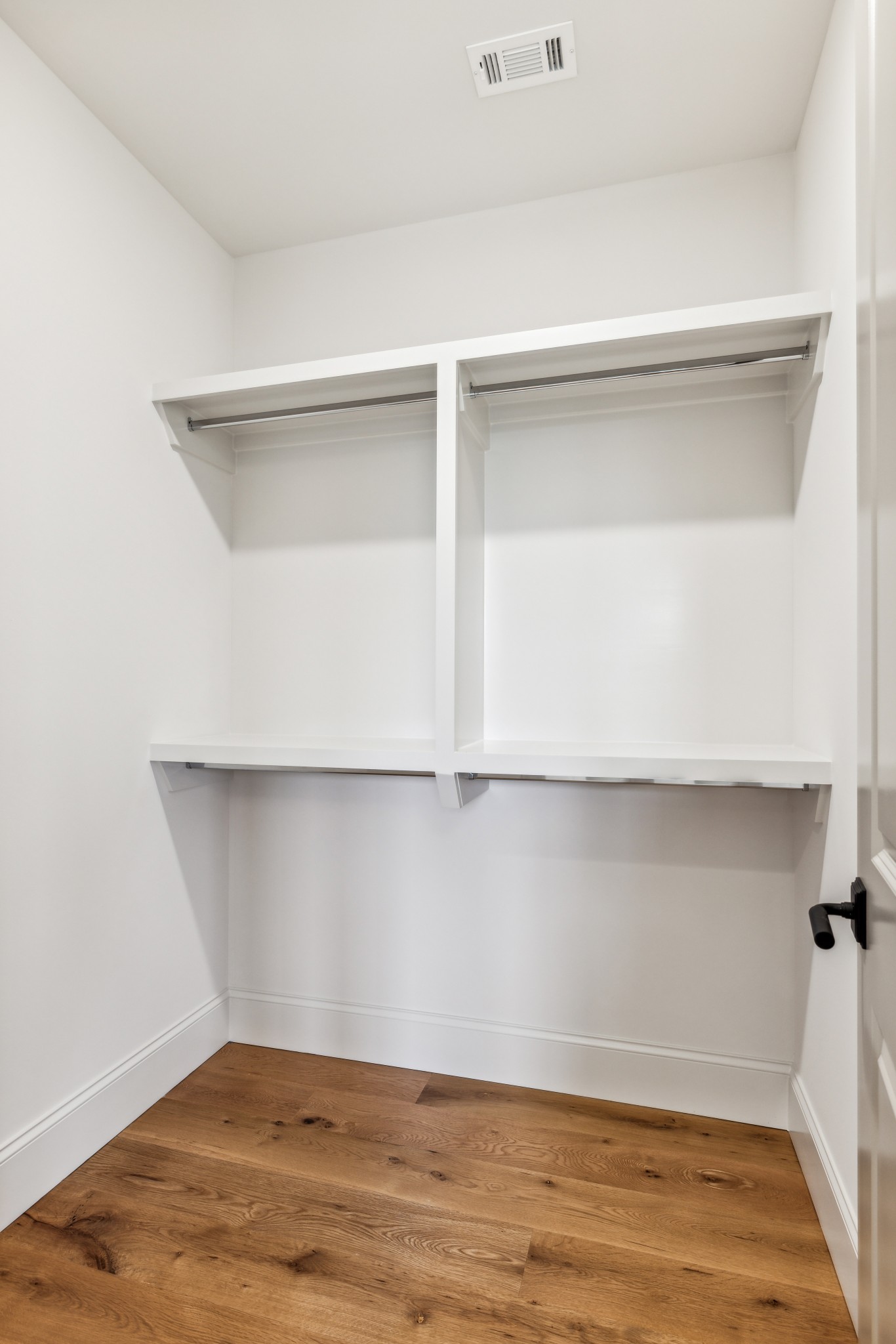 8121 Boiling Springs Pl