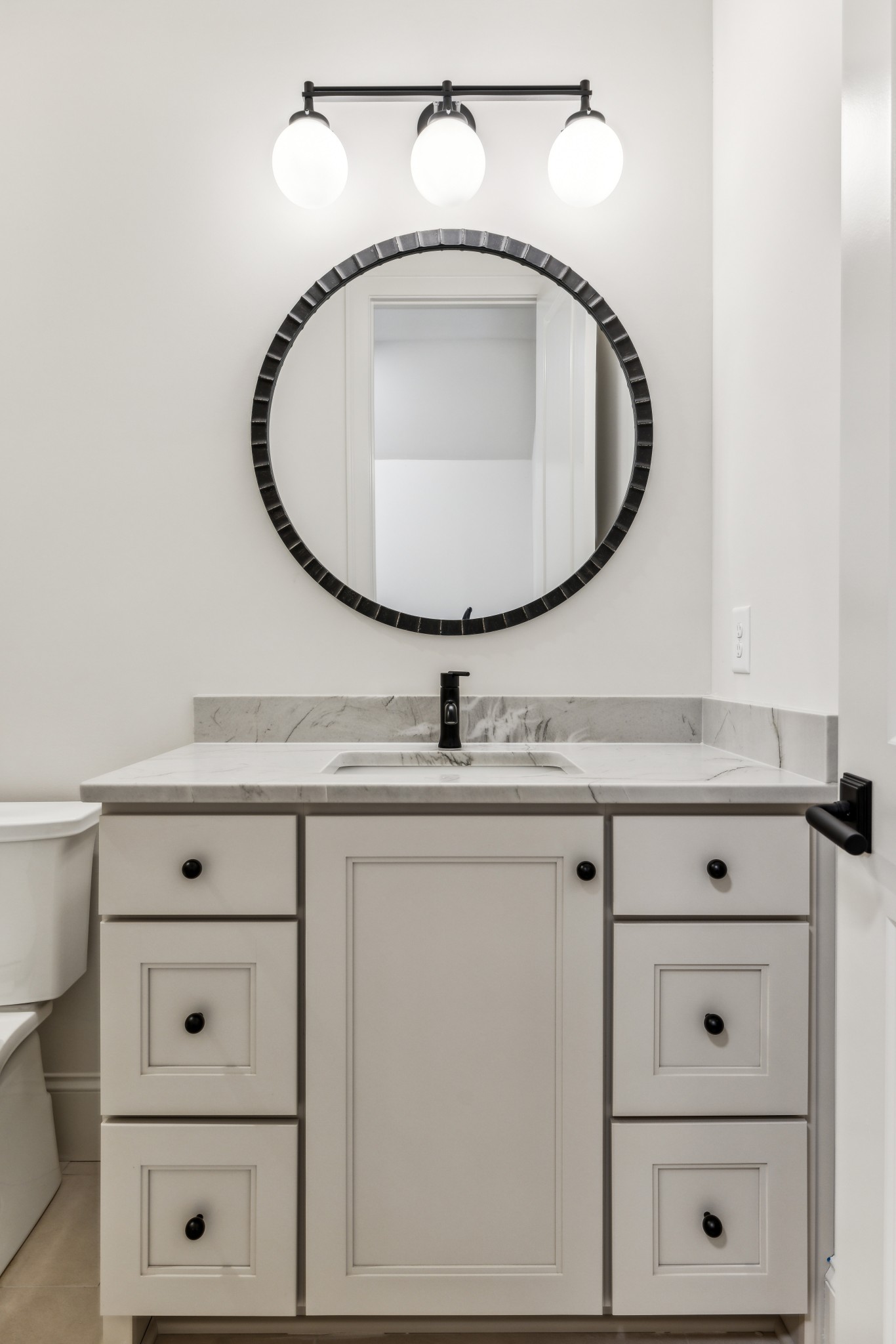 8121 Boiling Springs Pl