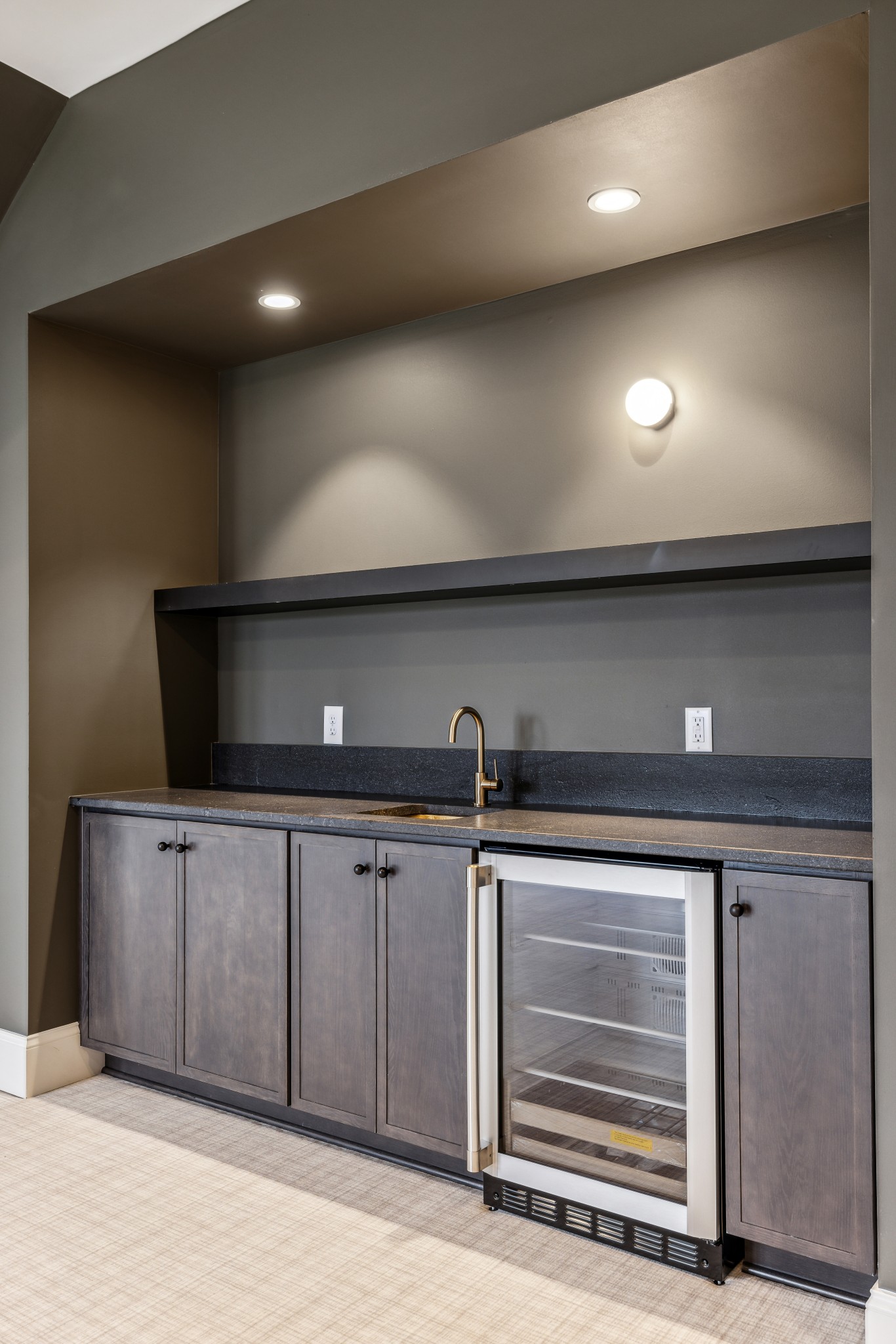 8121 Boiling Springs Pl