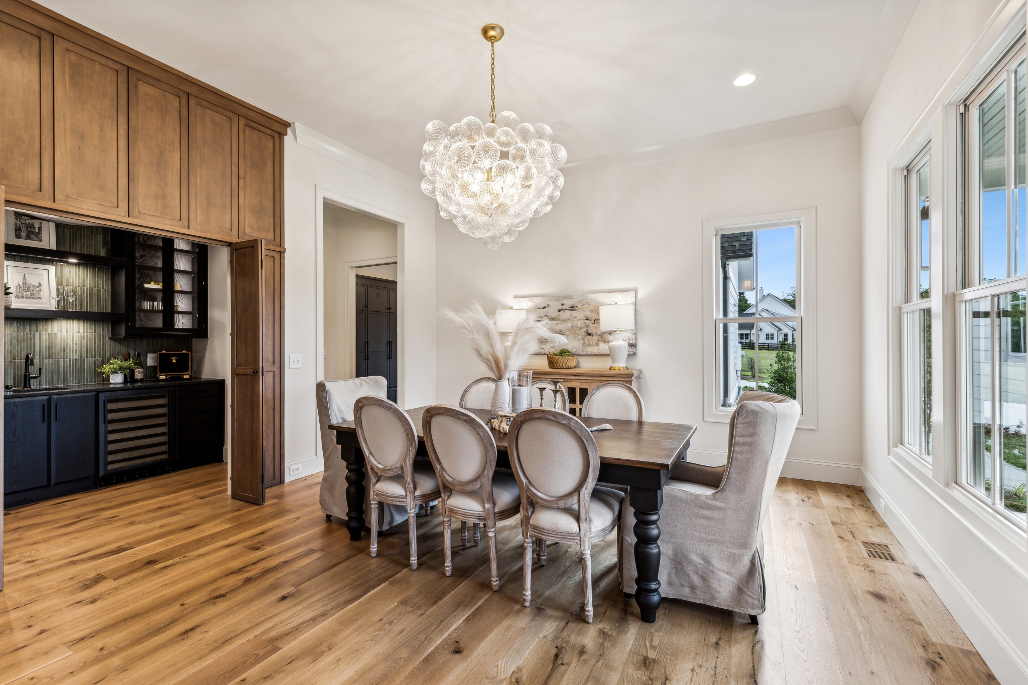 8121 Boiling Springs Pl