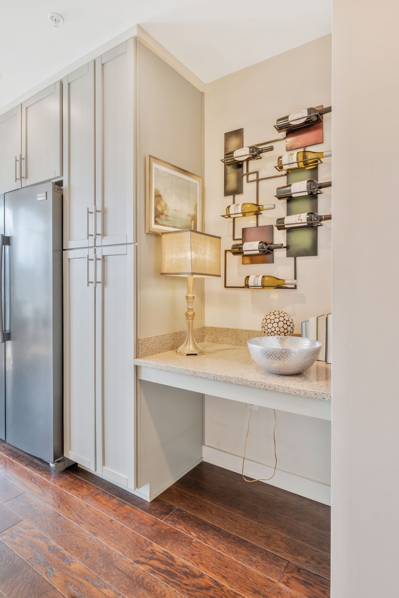 1212 Laurel St Unit: 711