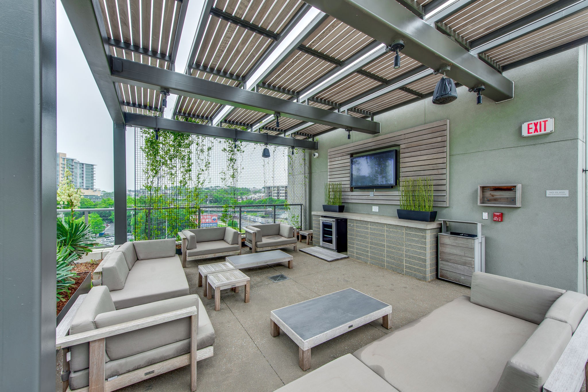 1212 Laurel St Unit: 711