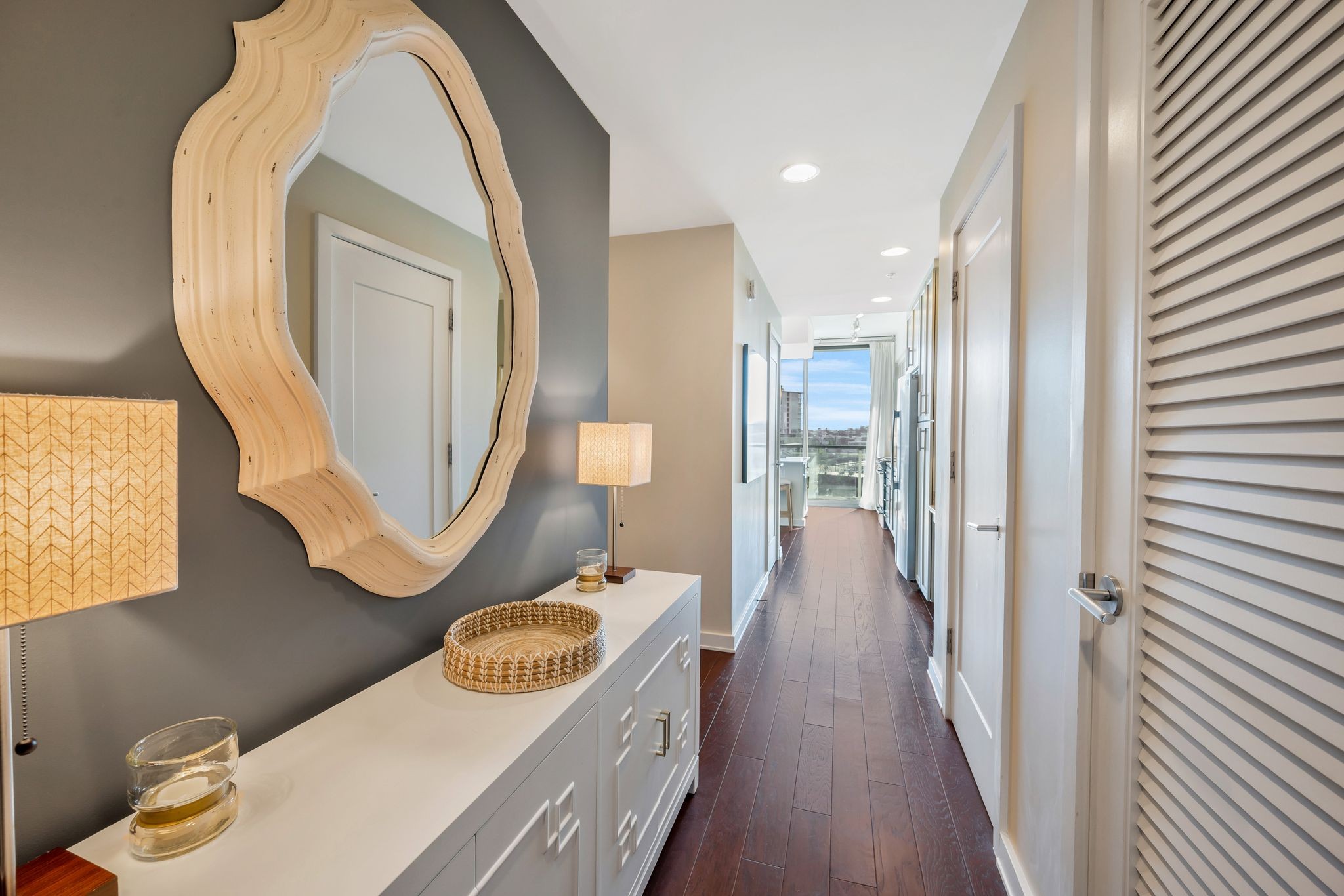 1212 Laurel St Unit: 711