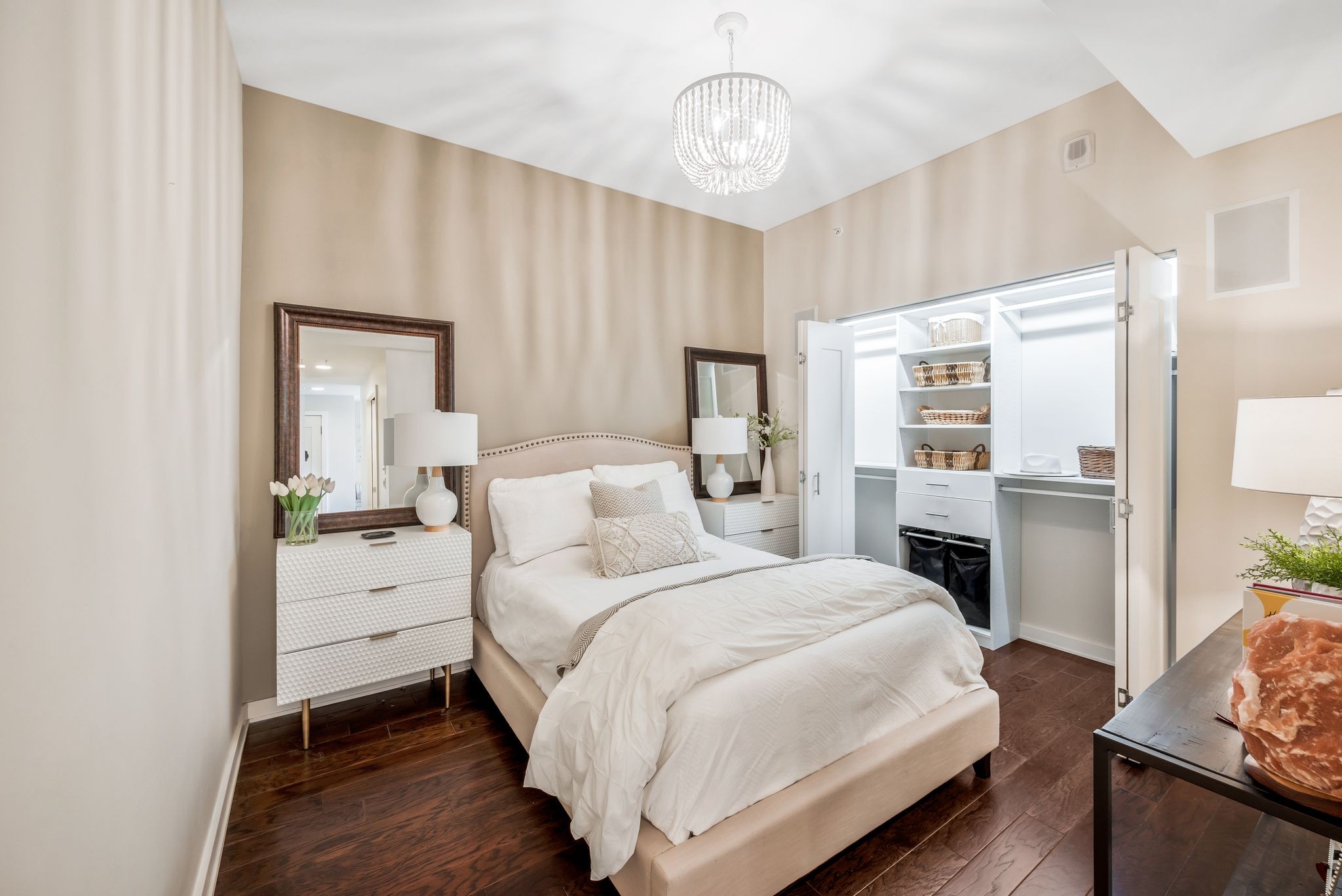 1212 Laurel St Unit: 711