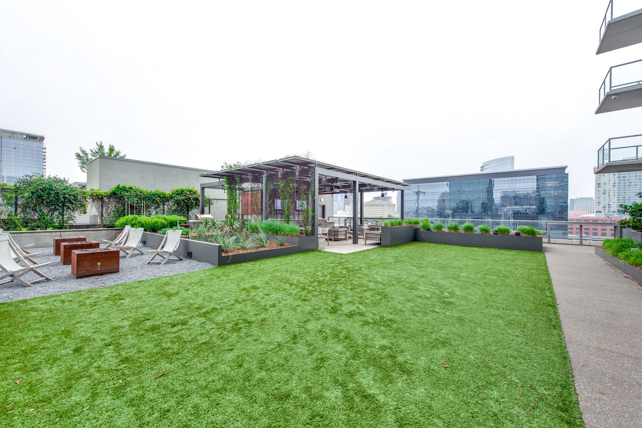 1212 Laurel St Unit: 711