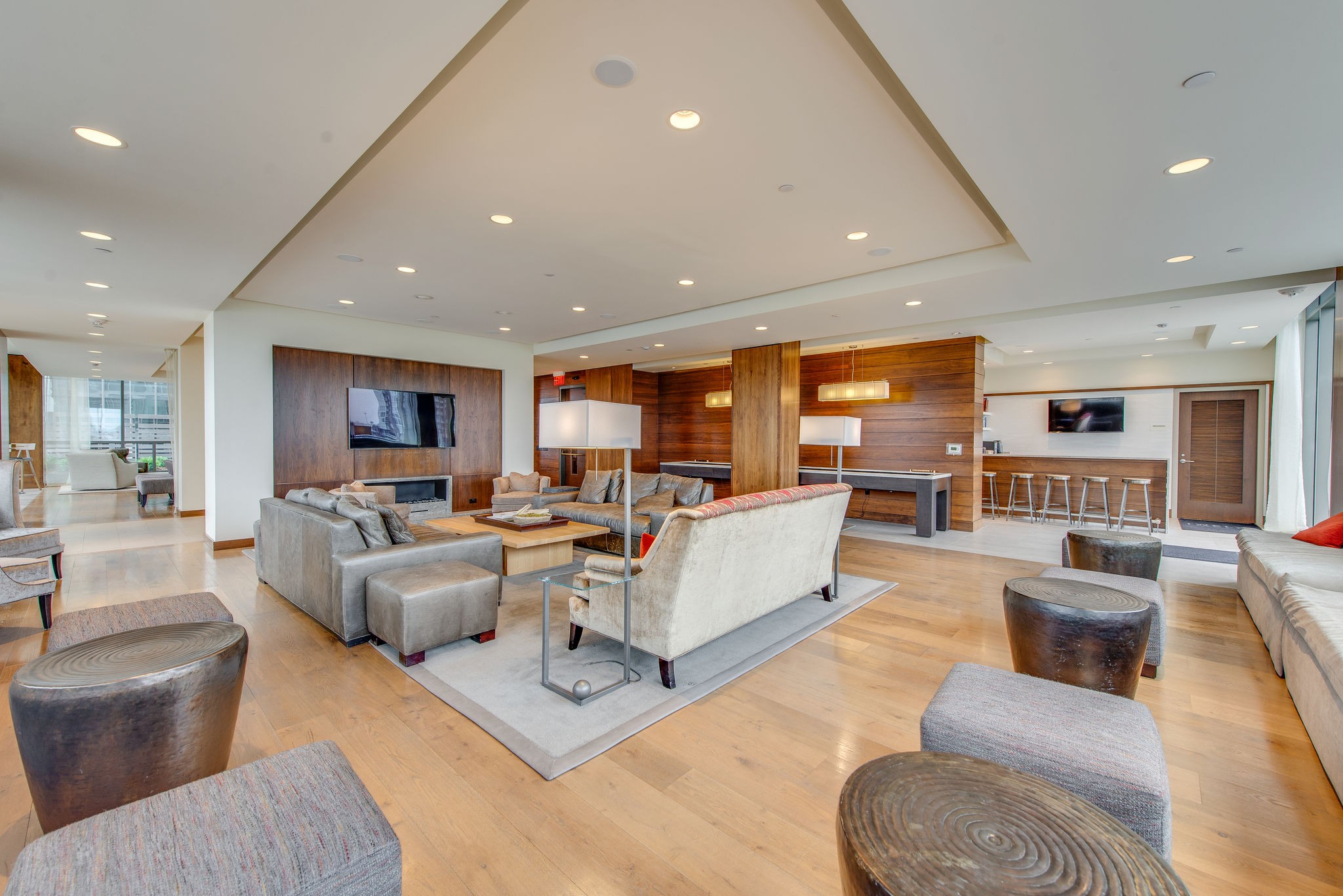 1212 Laurel St Unit: 711