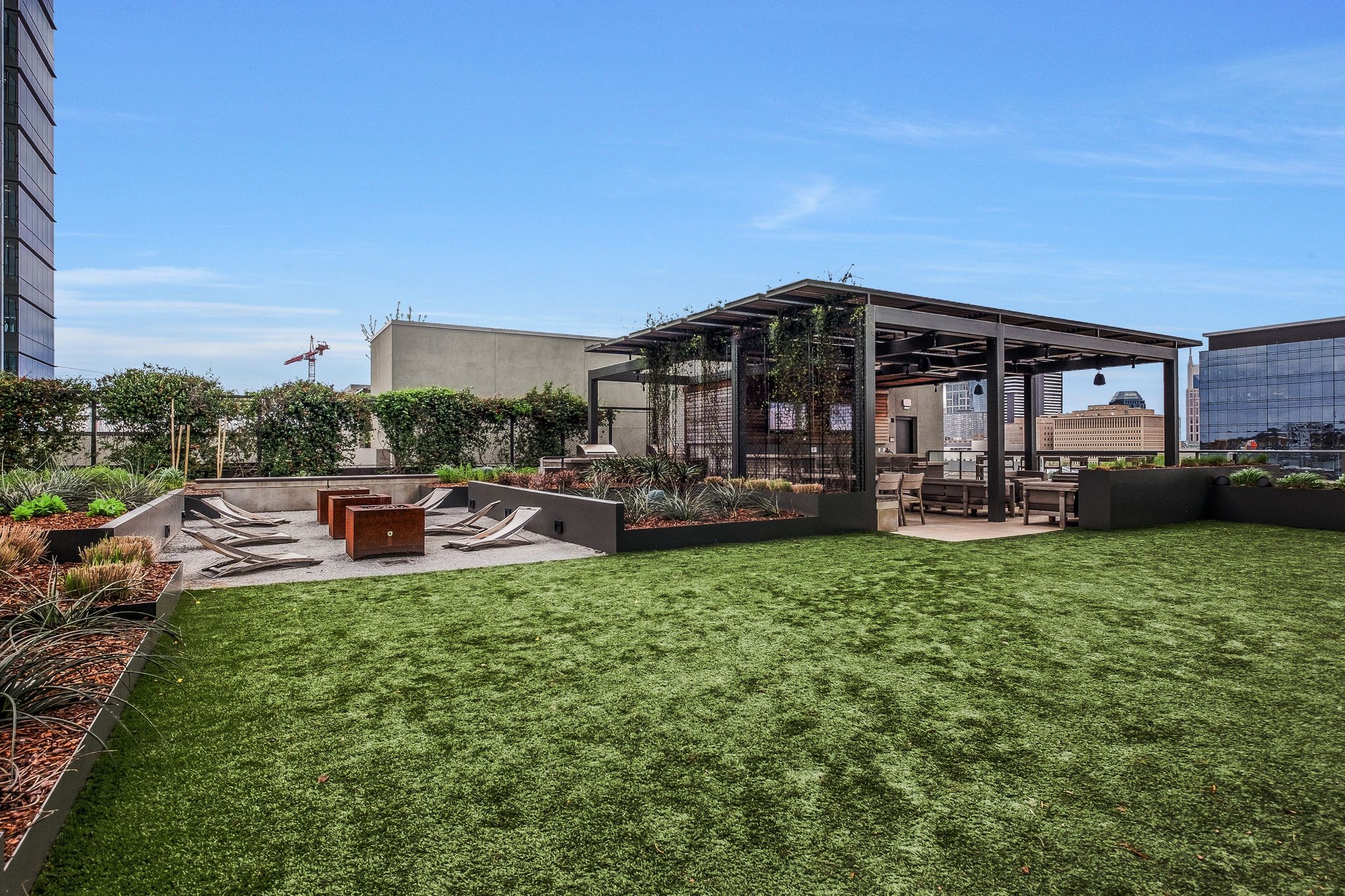 1212 Laurel St Unit: 711