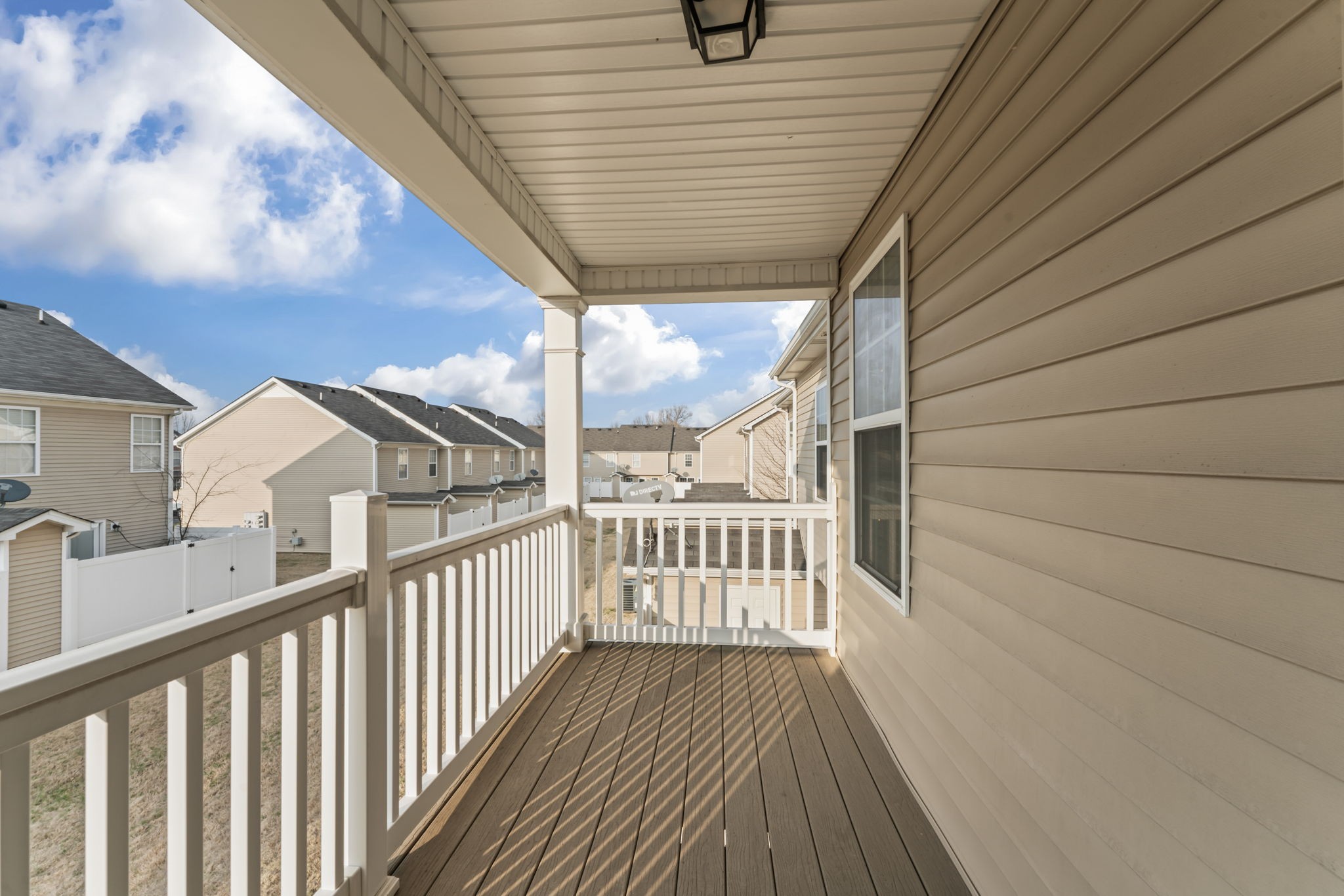 2030 Debonair Ln