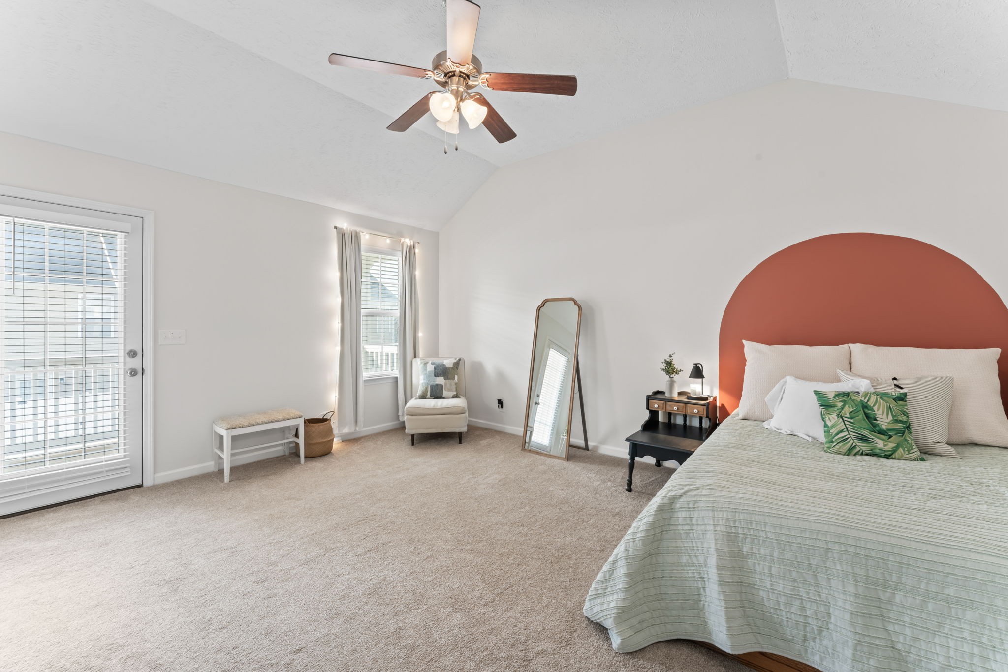 2030 Debonair Ln