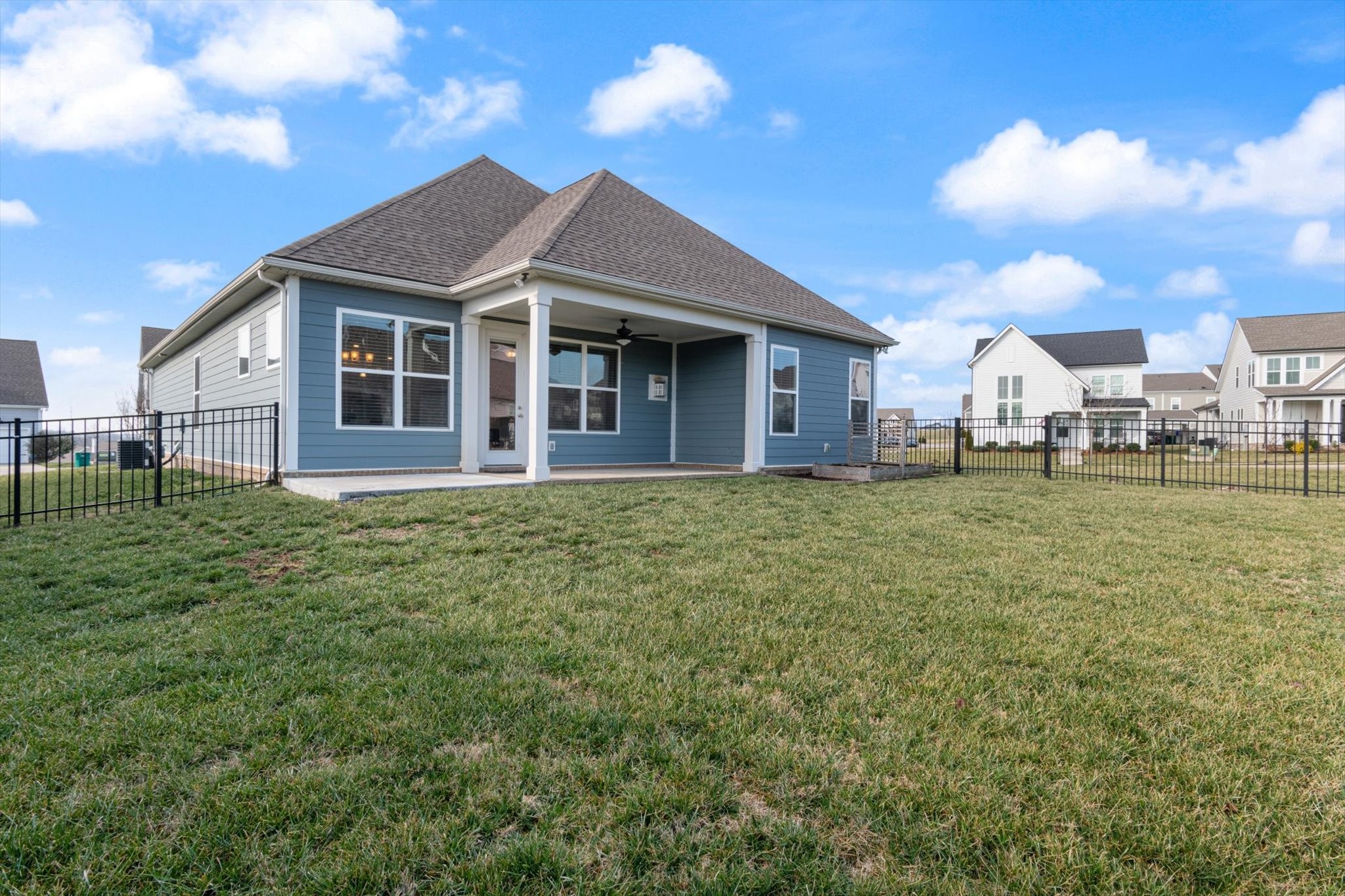 517 Crutcher Ct