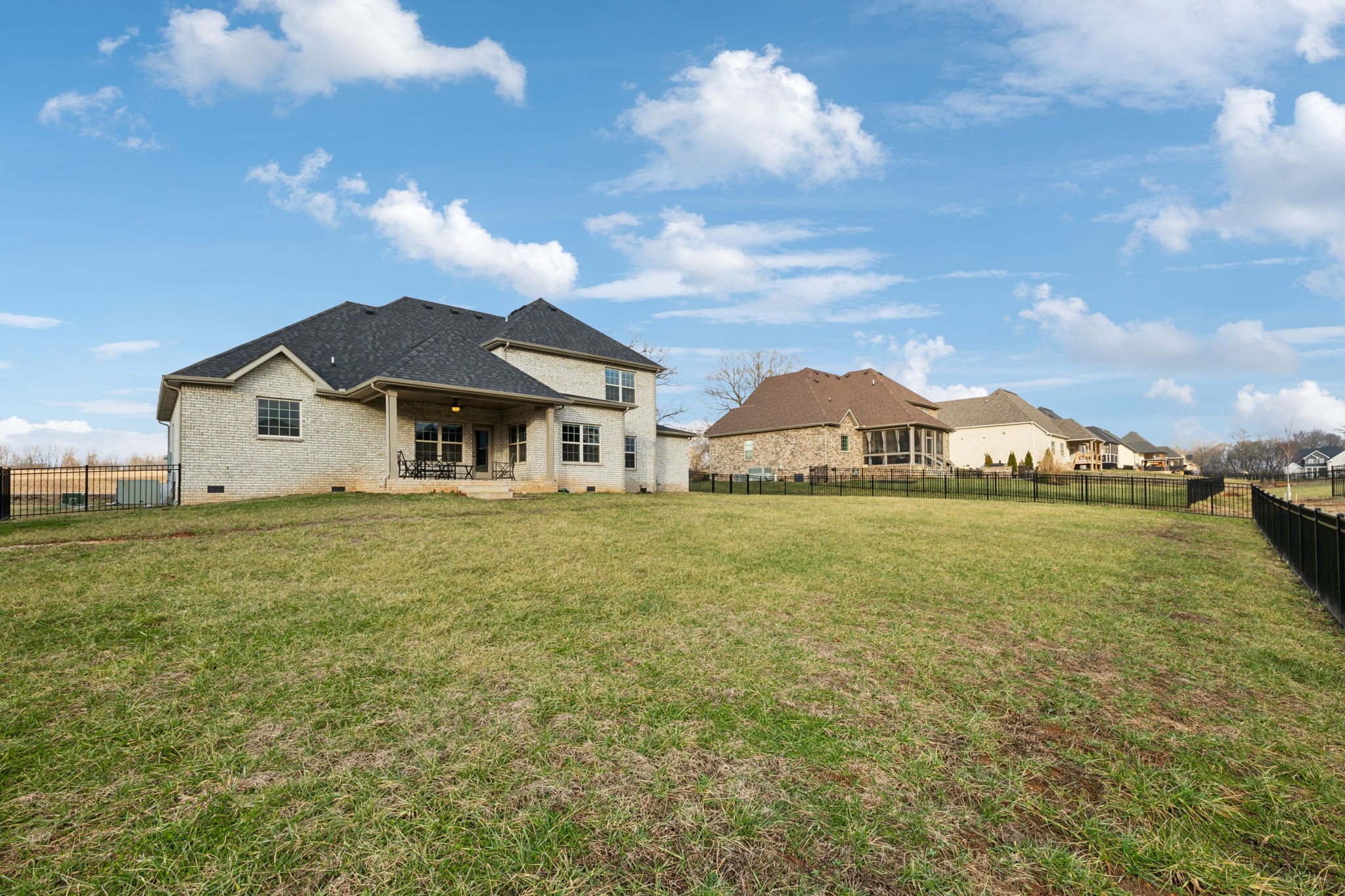 1528 Charles Bell Rd