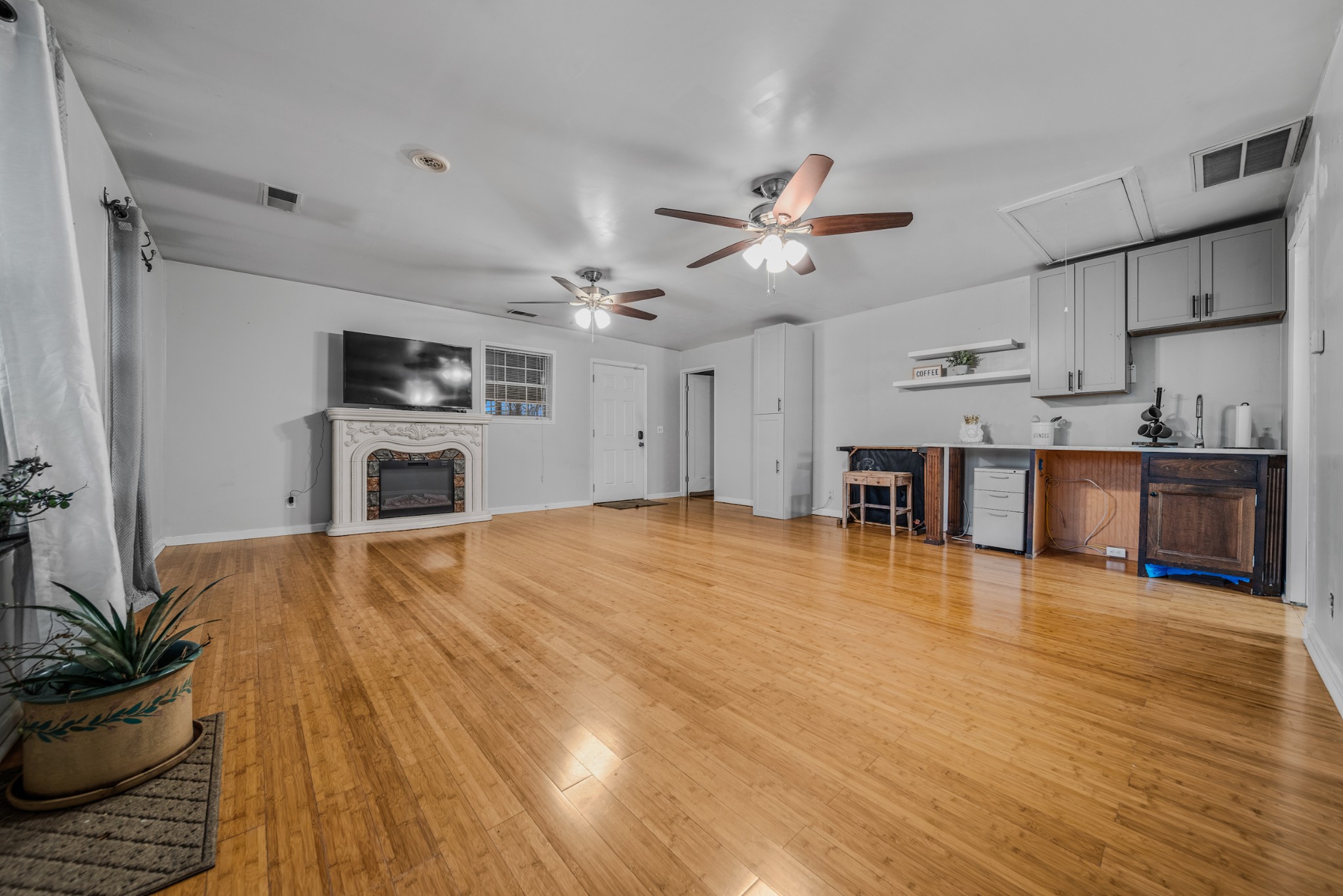 2025 Rice Ave