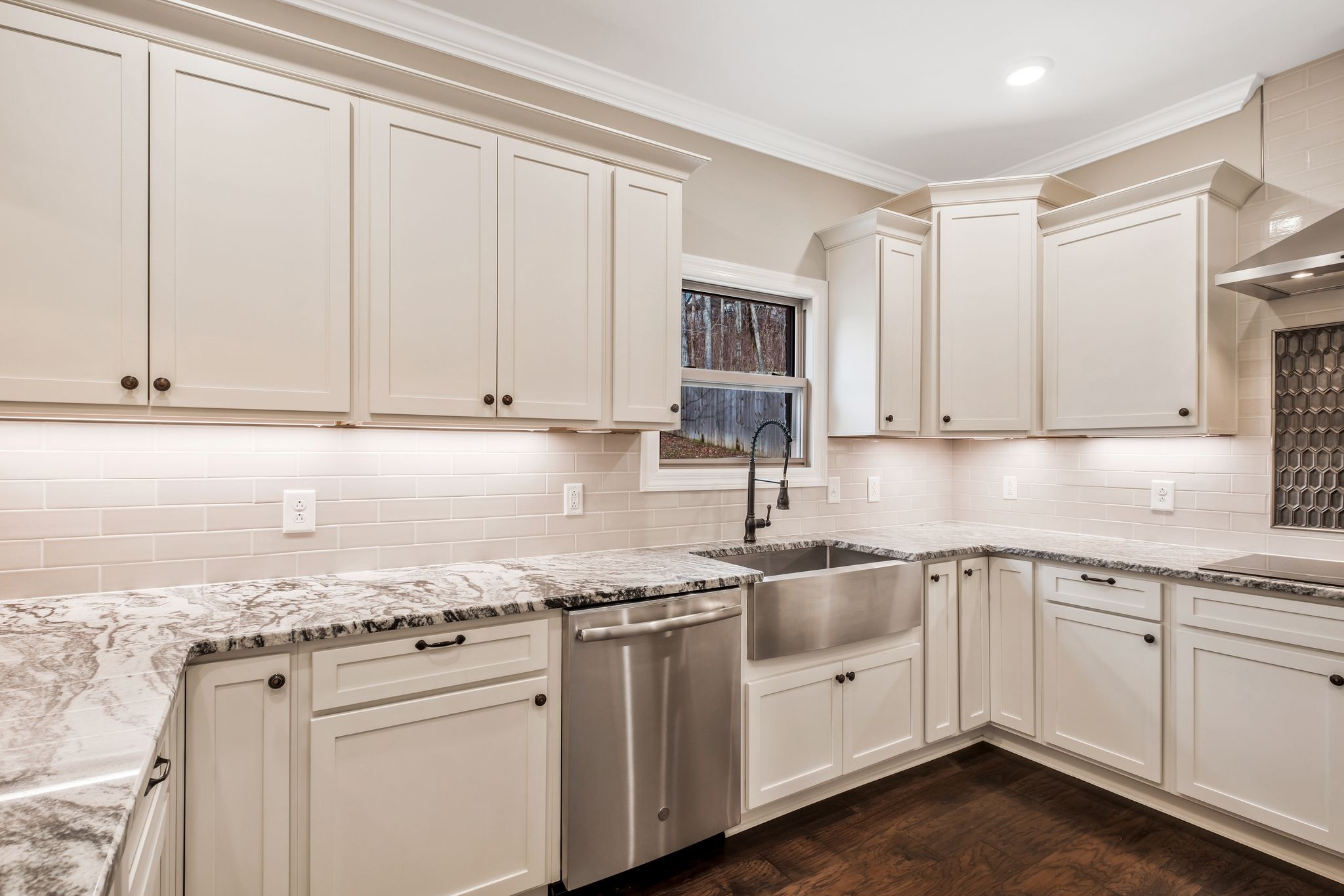 144 Angels Cove Ln