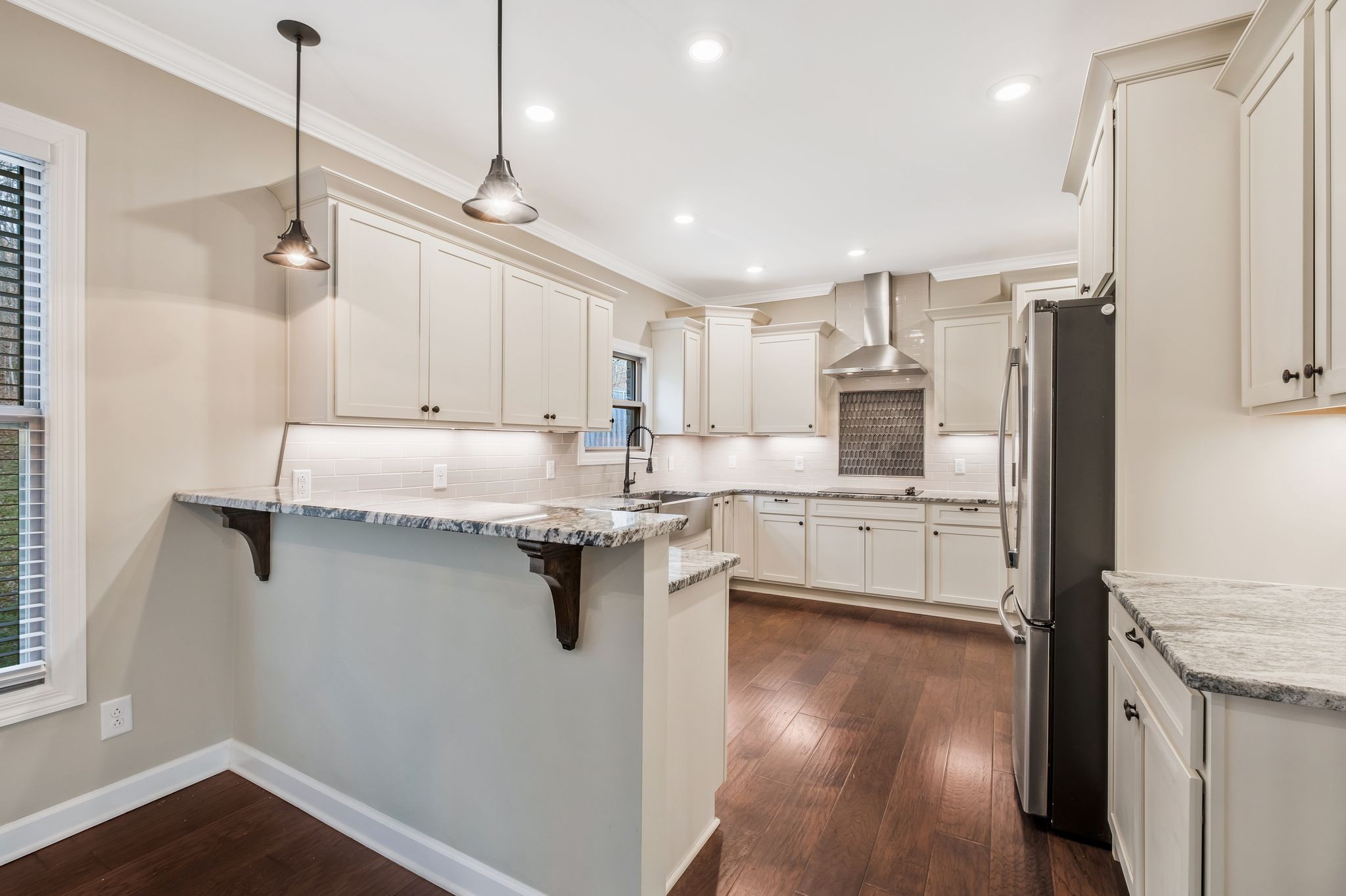 144 Angels Cove Ln