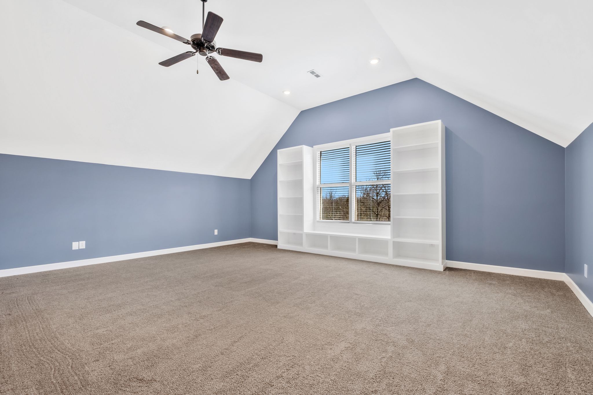 144 Angels Cove Ln