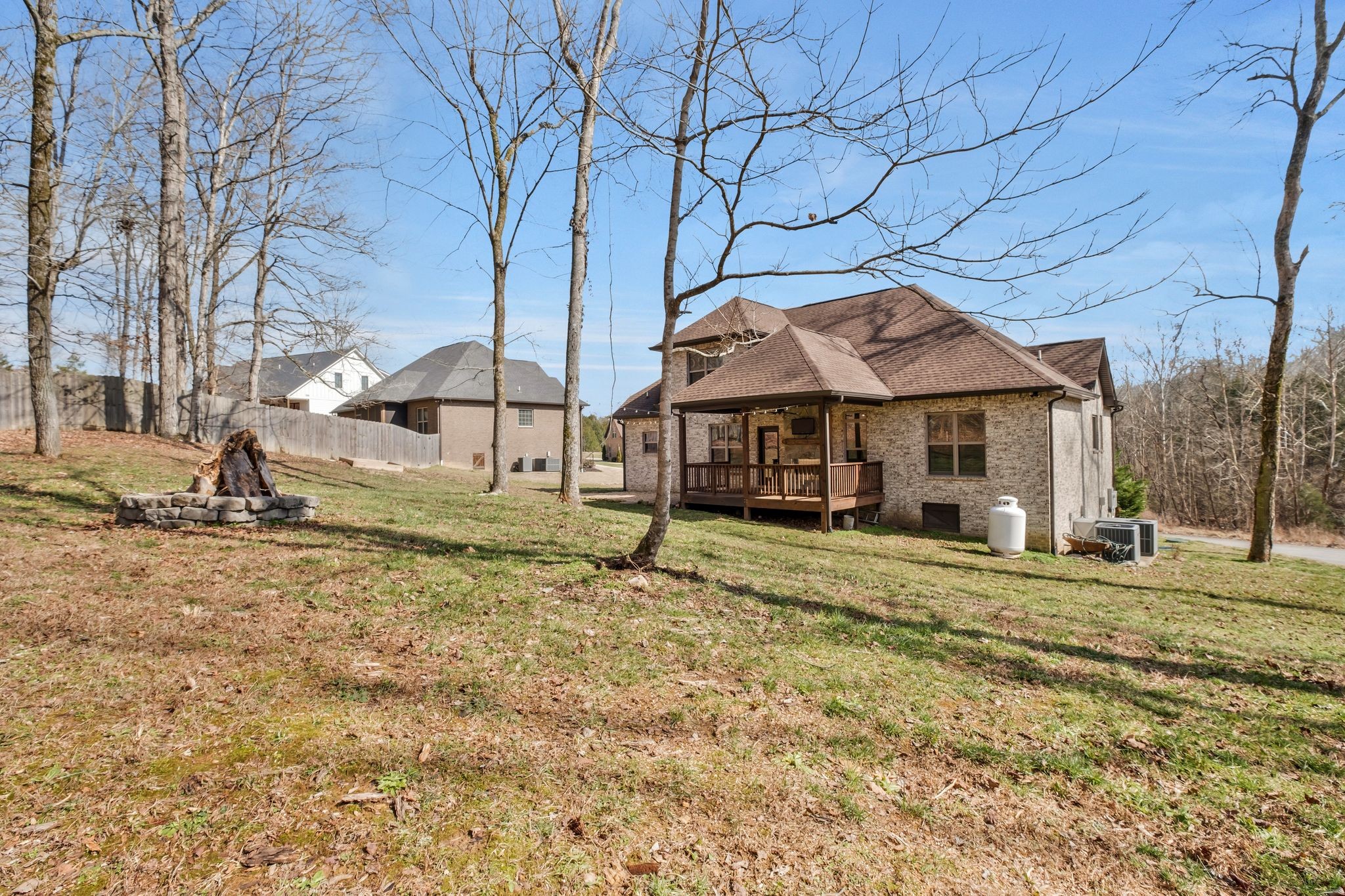 144 Angels Cove Ln