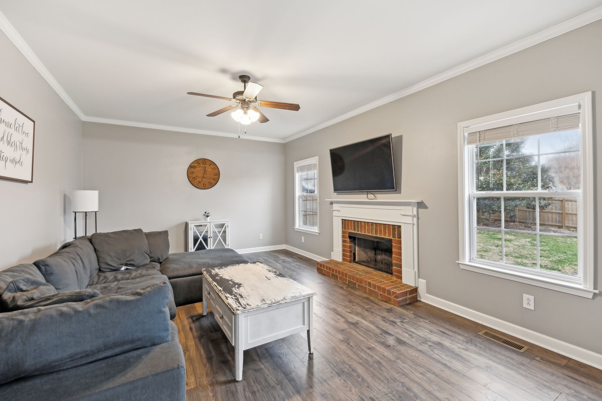 1310 Saybrook Xing