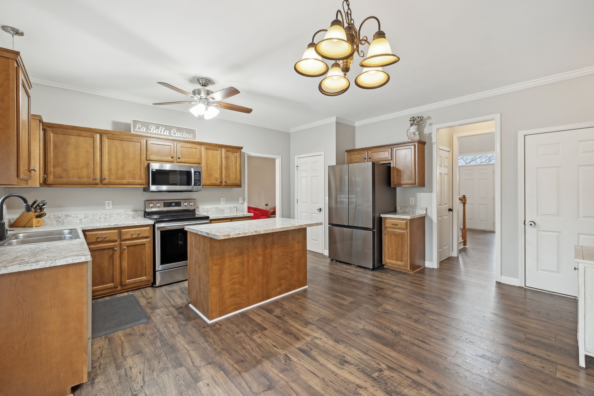 1310 Saybrook Xing