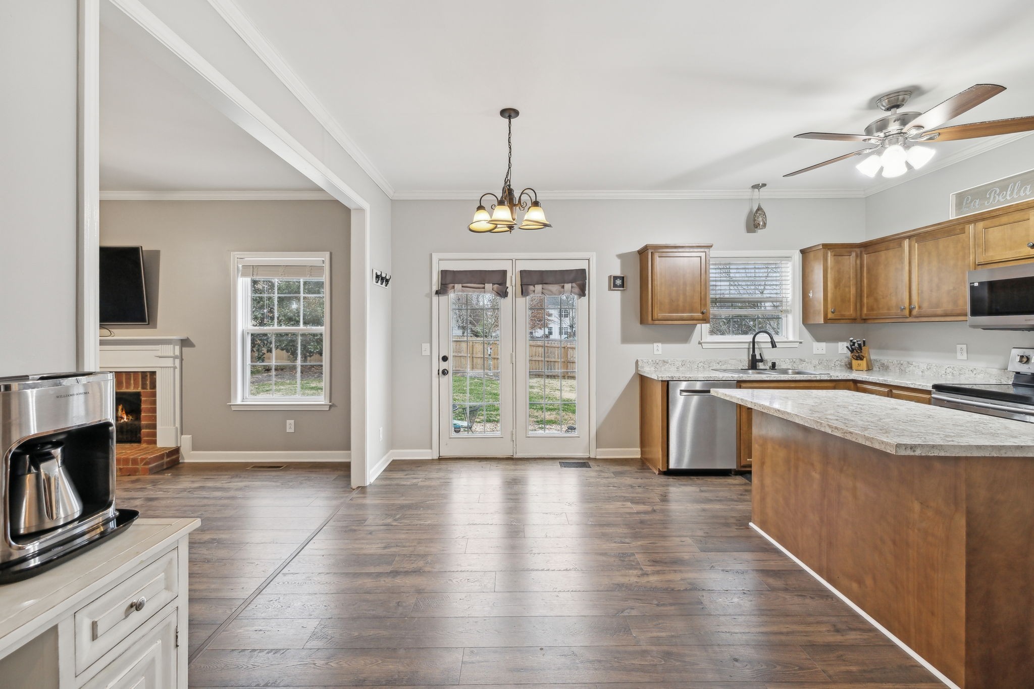 1310 Saybrook Xing