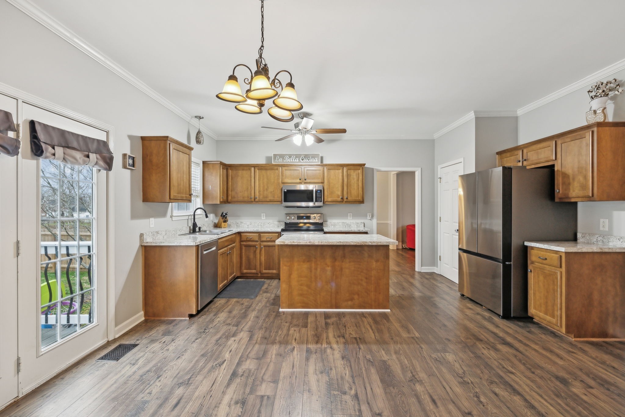 1310 Saybrook Xing
