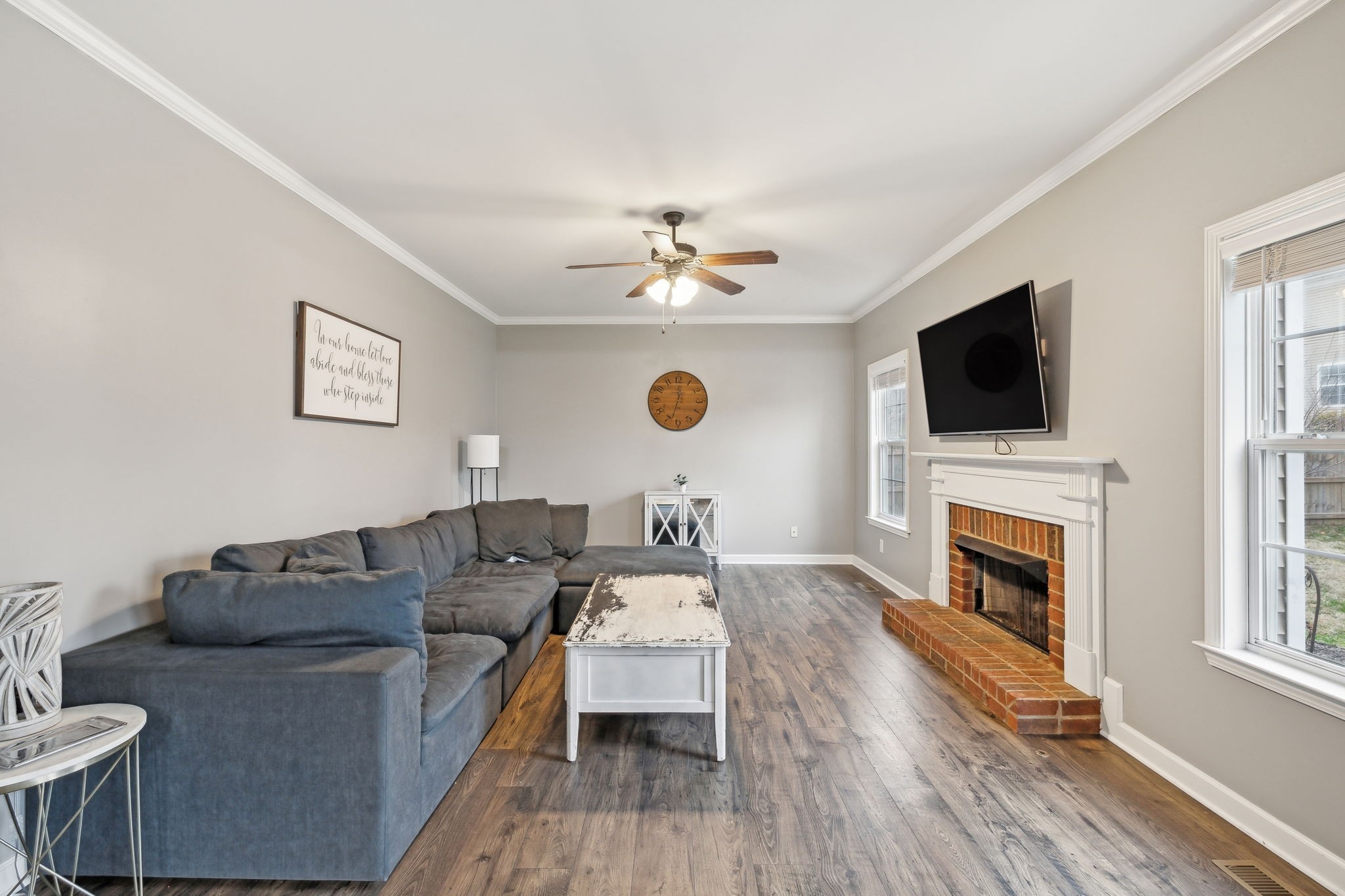 1310 Saybrook Xing
