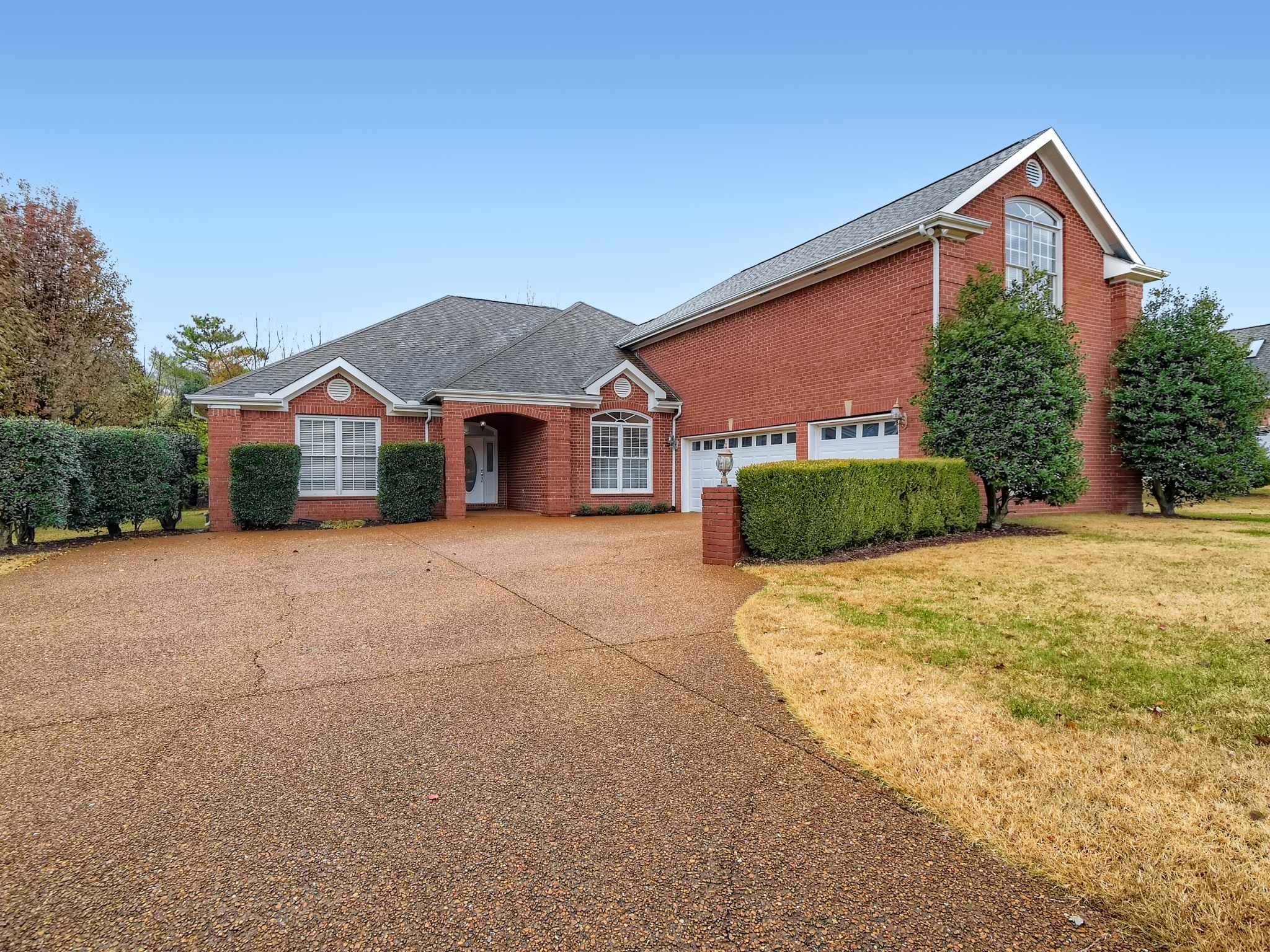 1747 Ethan Ln