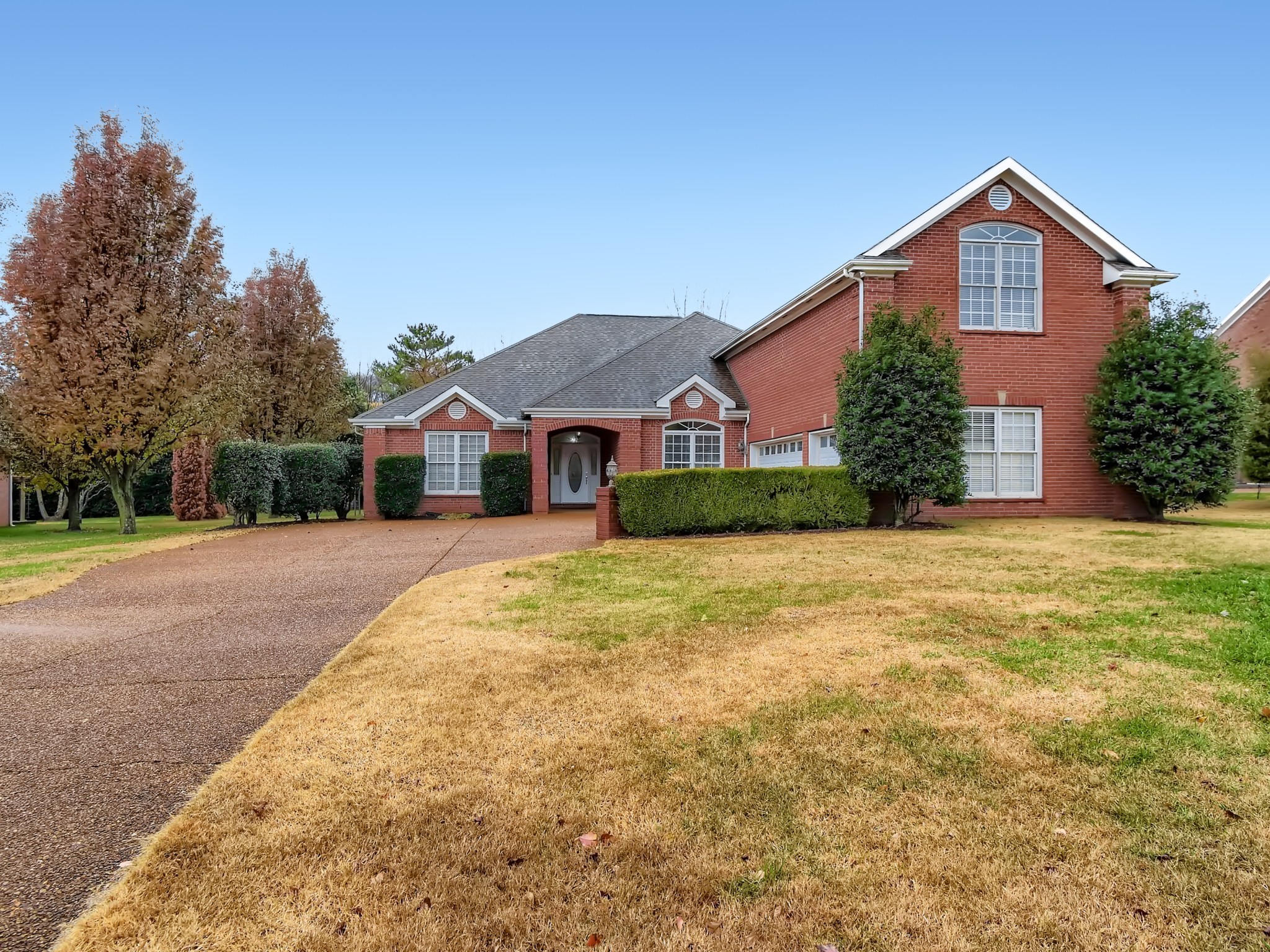 1747 Ethan Ln