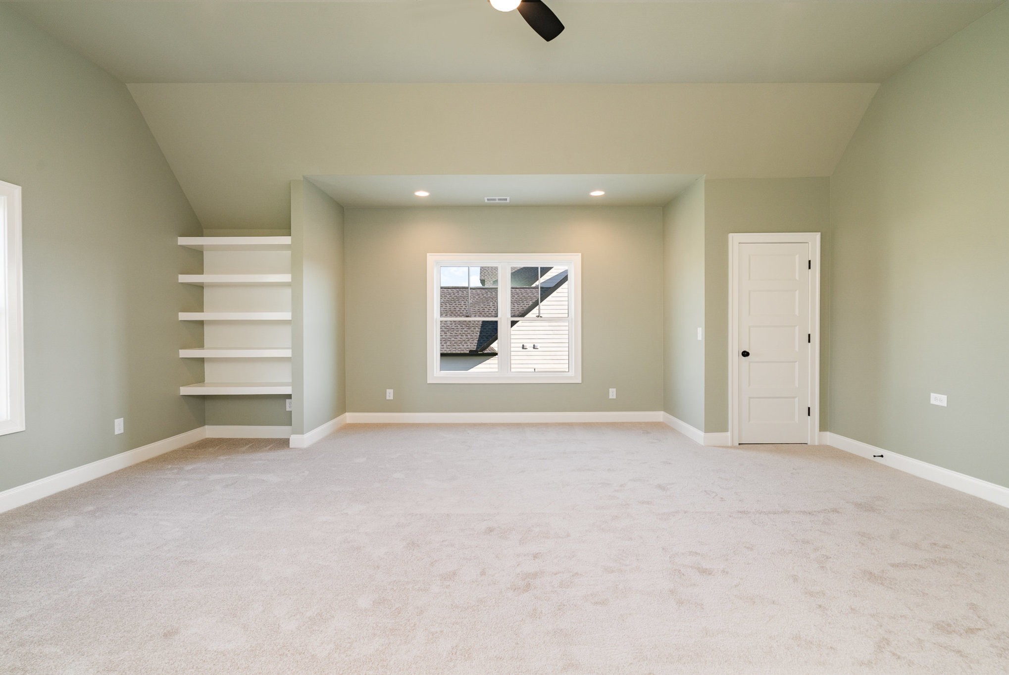 1724 Martha Washington Way