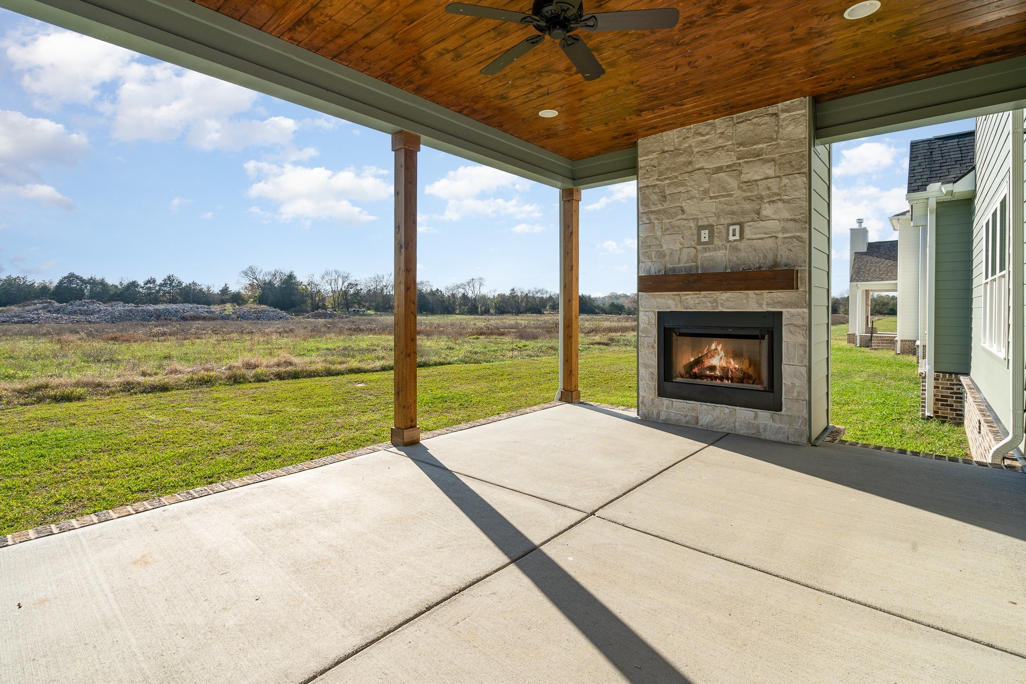1724 Martha Washington Way
