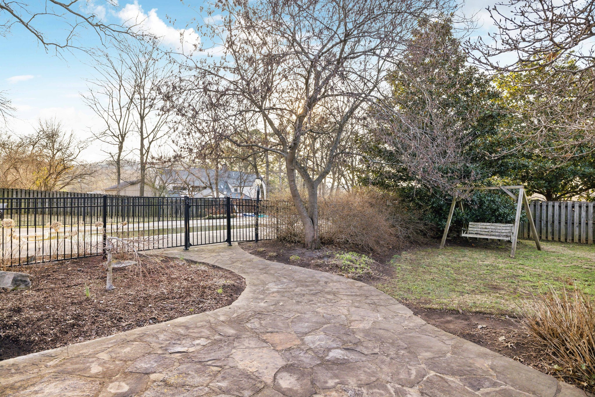 905 Robertson Academy Rd