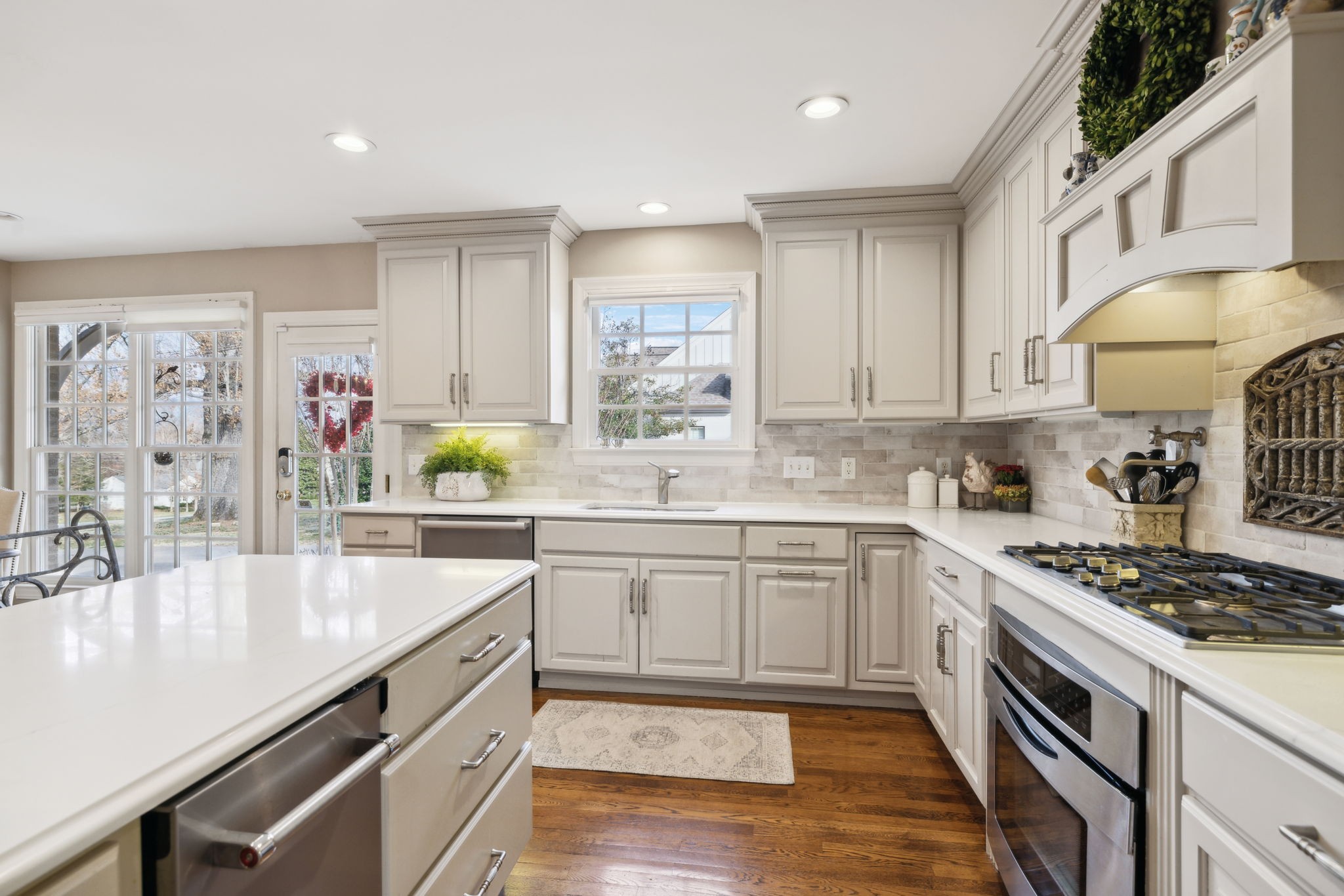 905 Robertson Academy Rd