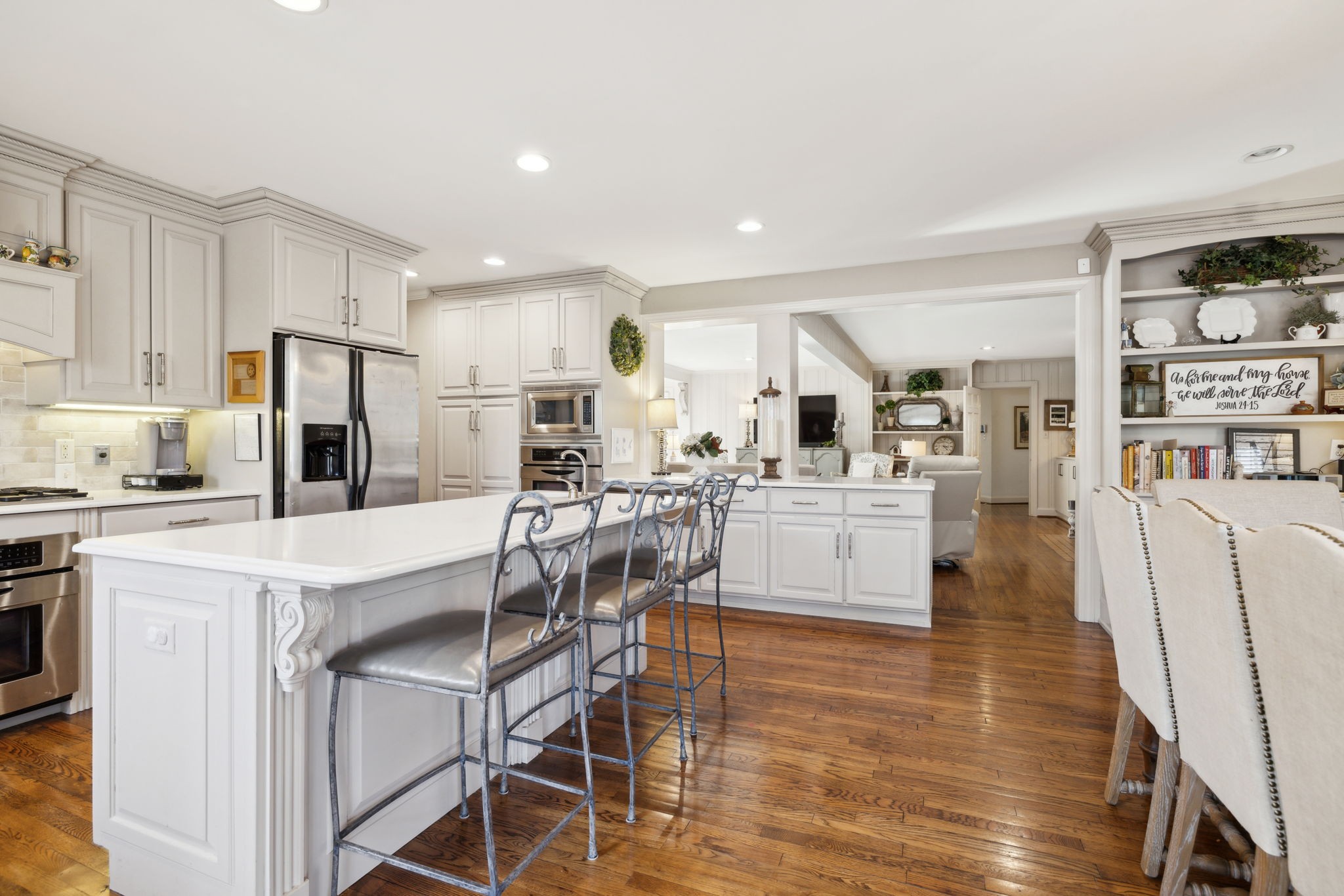 905 Robertson Academy Rd